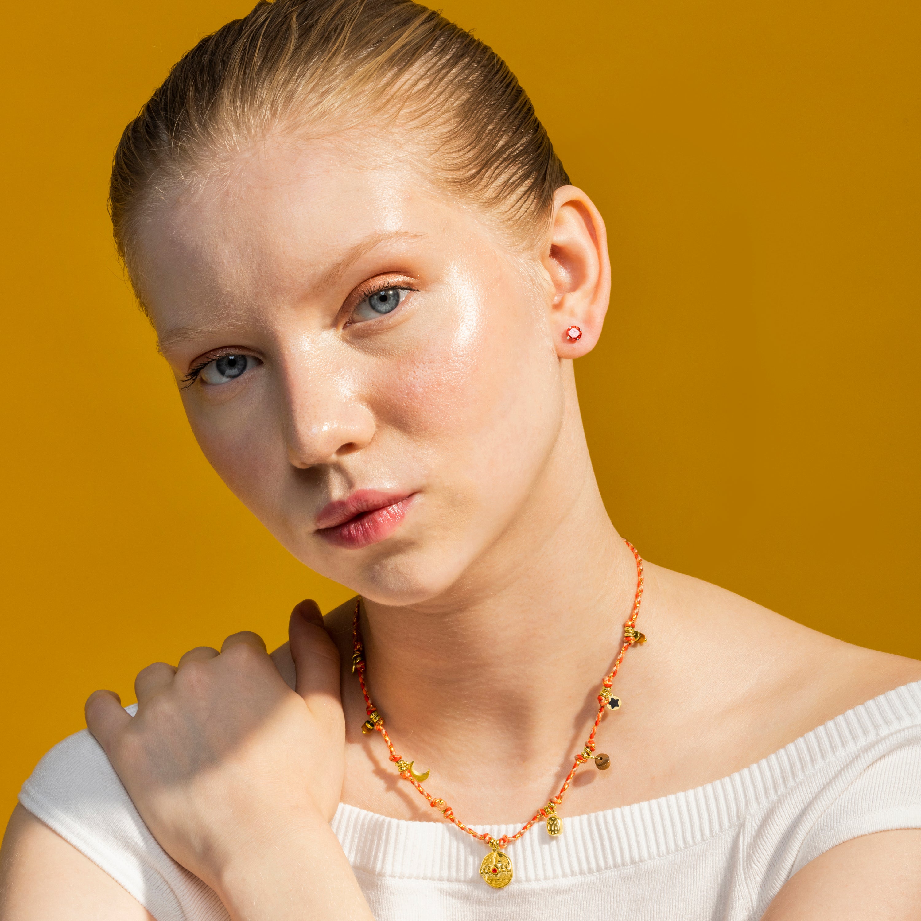 Collana con Cristallo Rosso finitura oro 18k - Liskel
