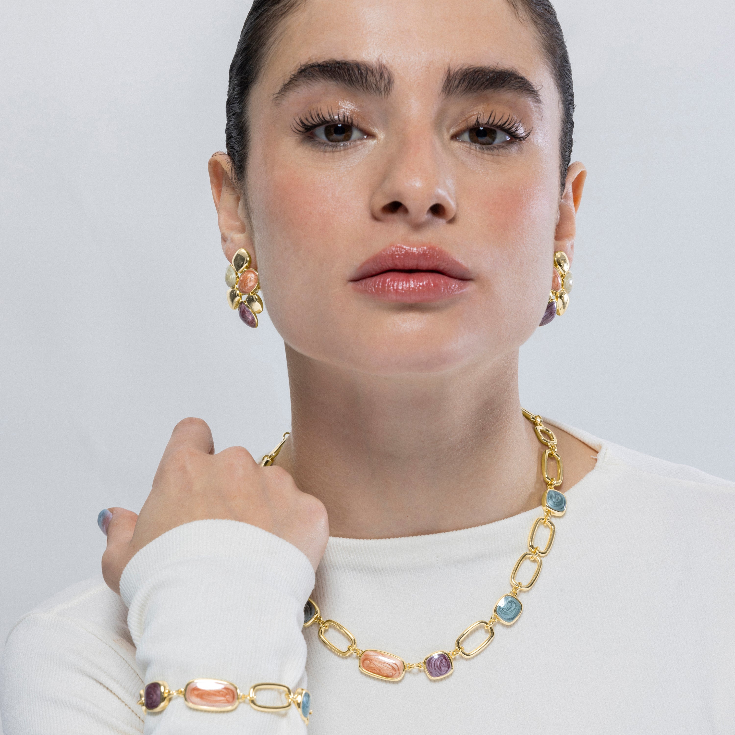 Collar de Resina Multicolor acabado en oro amarillo 18K - Orzur