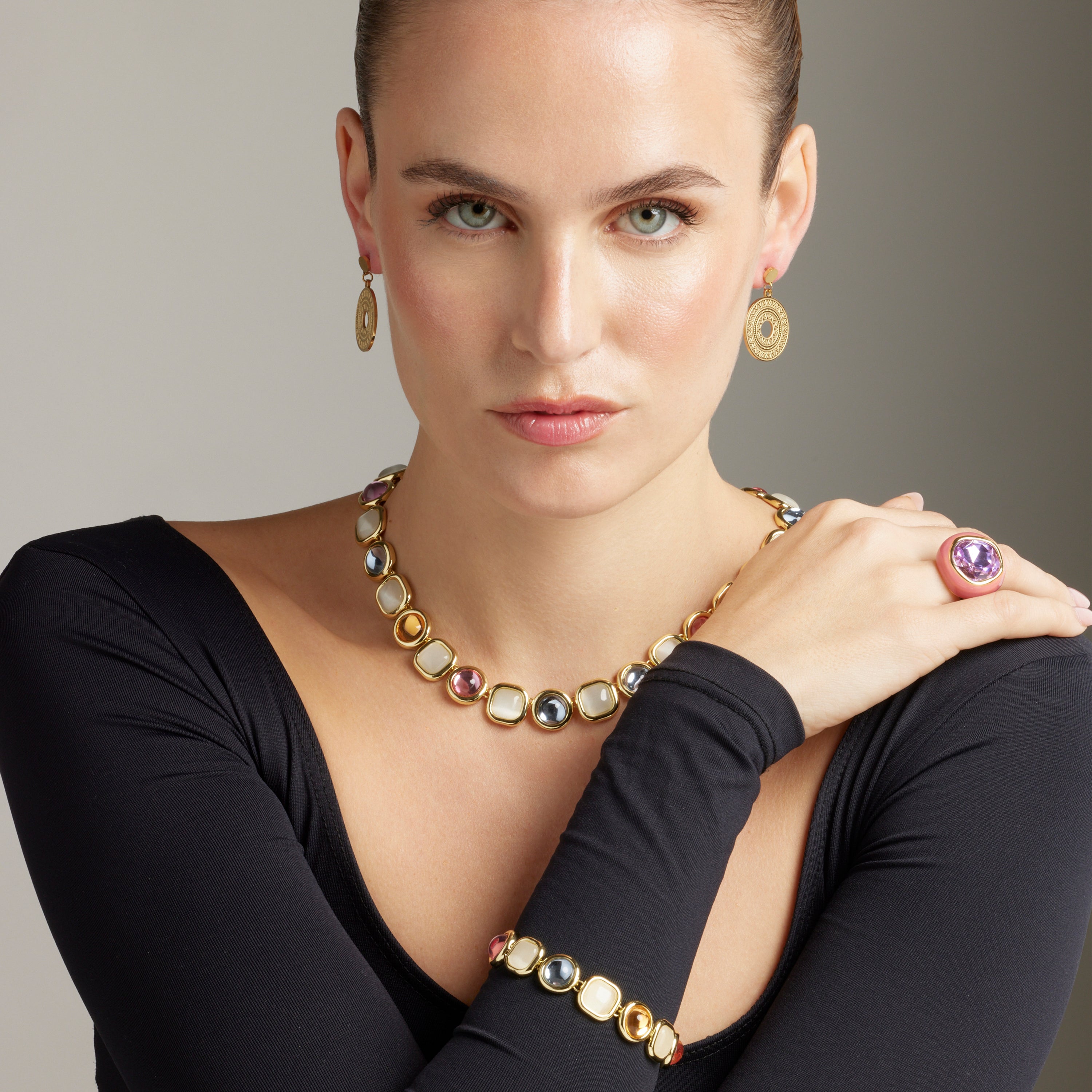 Collar de Cristal Multicolor acabado en oro amarillo 18K - Mantis