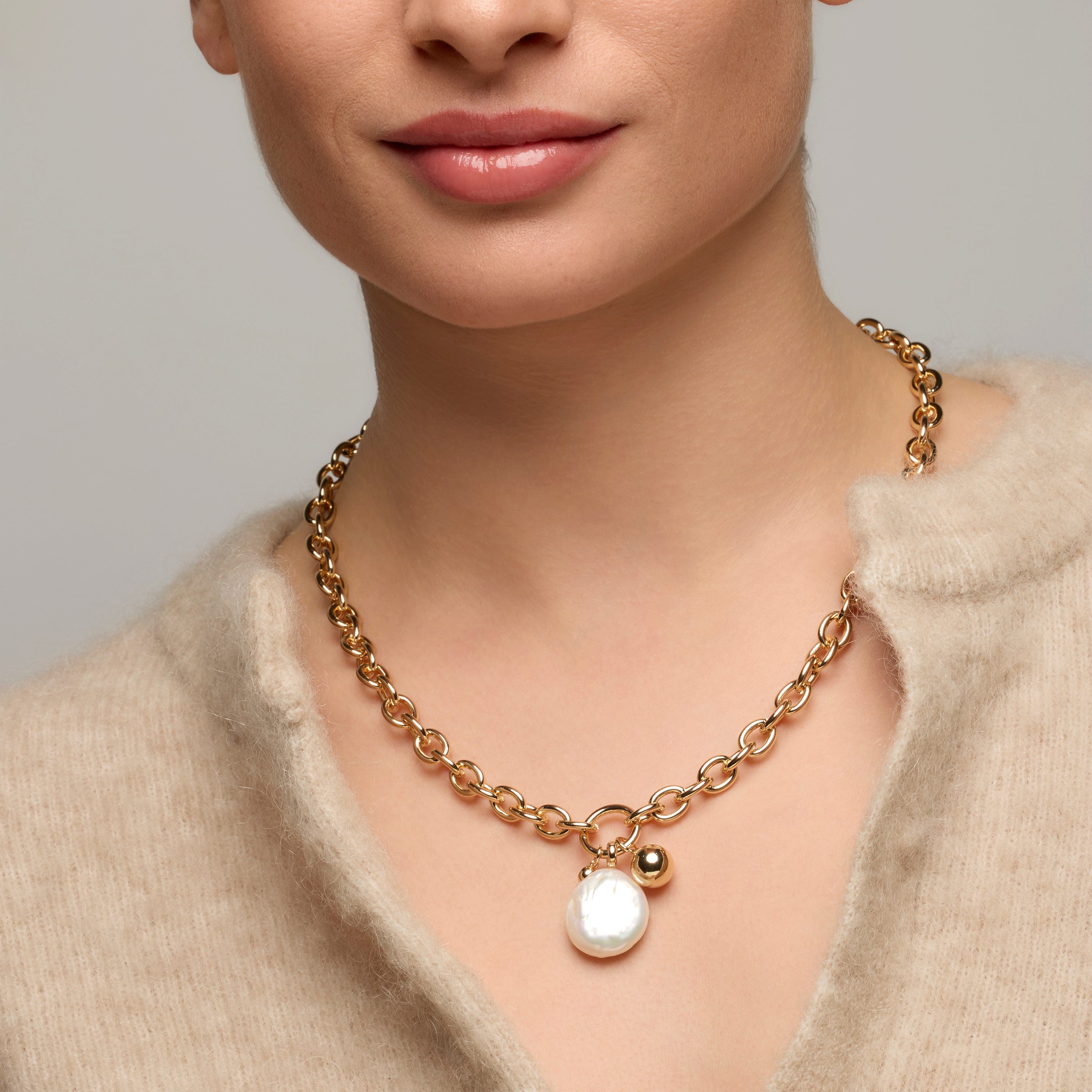 Collier en or jaune 18k et perle blanche - Rinwe