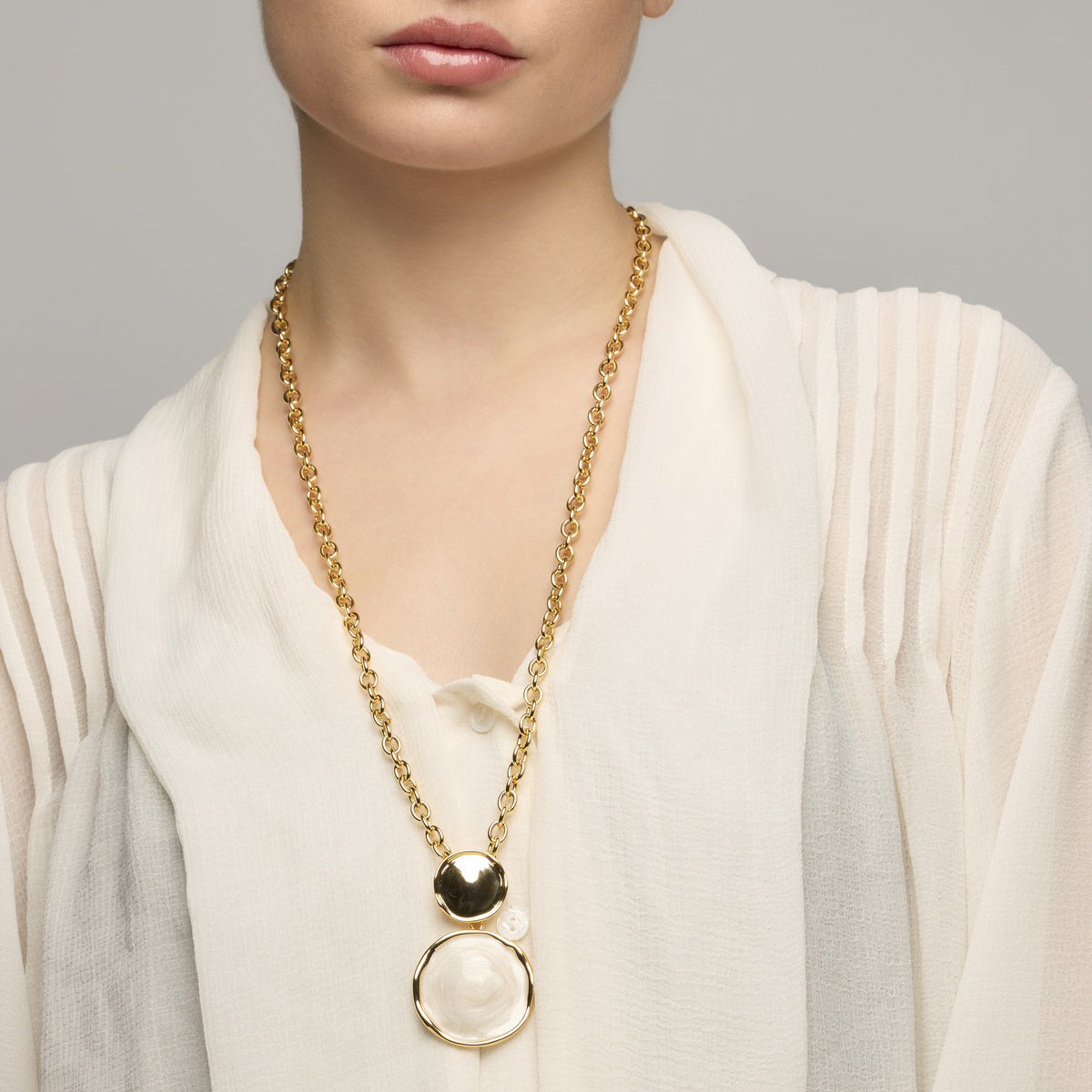 Collar Talorzi de Lacado Blanco acabado oro amarillo de 18k