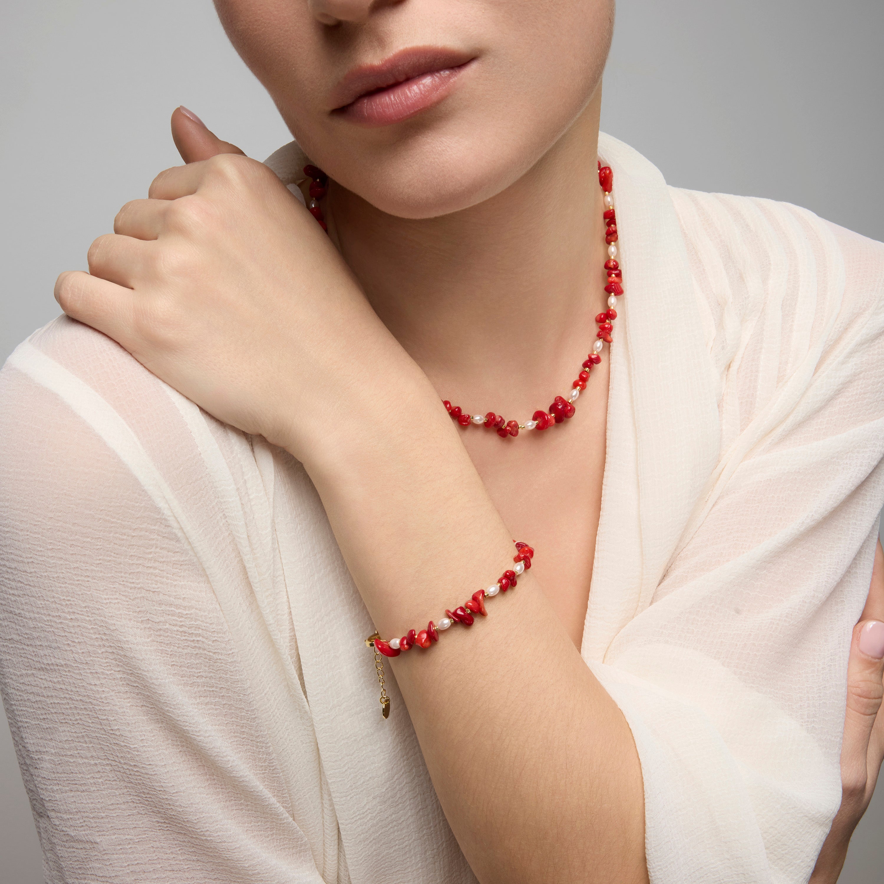 18k Yellow Gold and Coral Finished Necklace - Wenfa