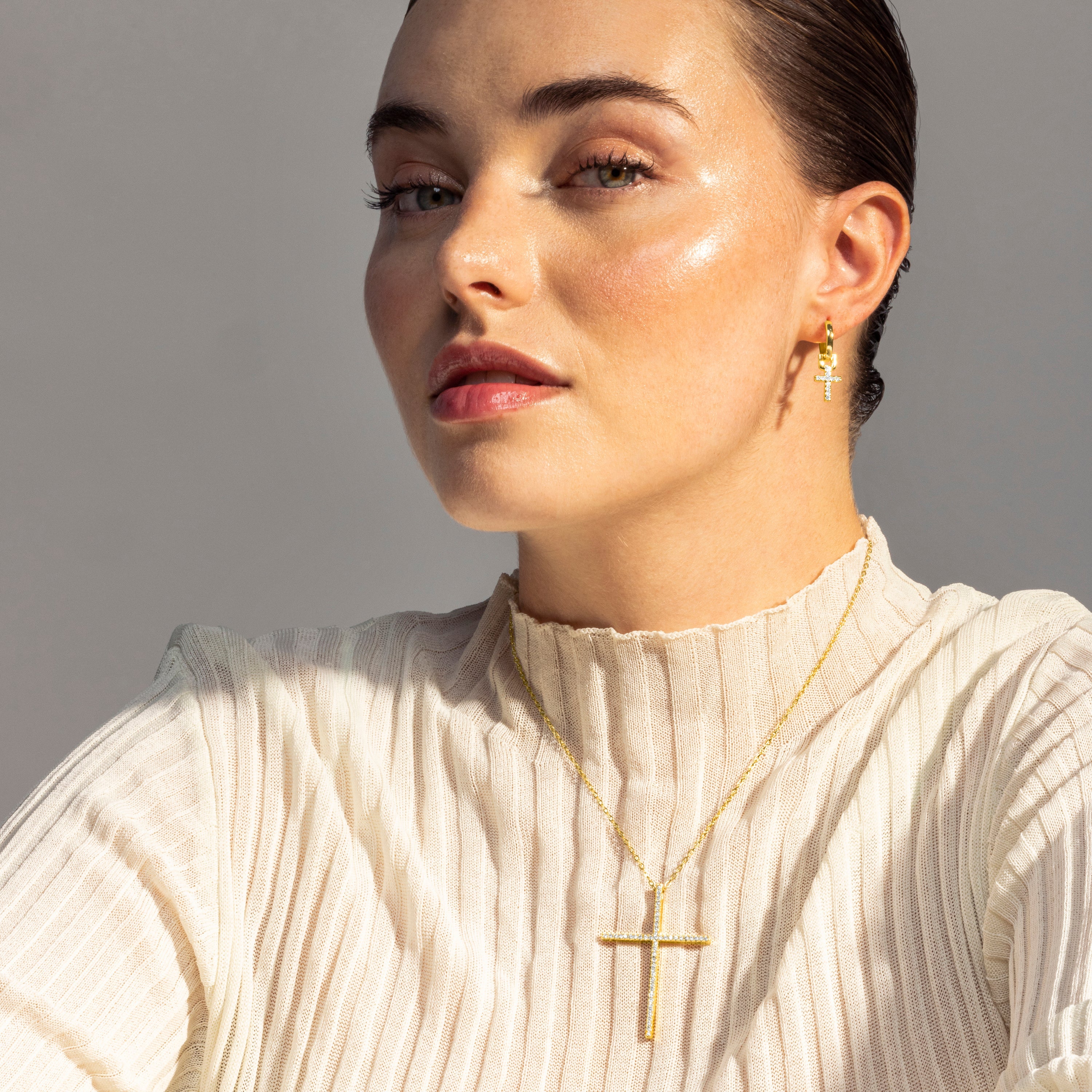 Collar con Circonita Brillante acabado oro 18K - Saisa