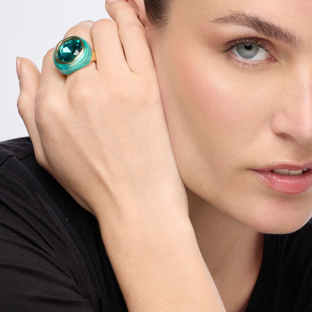 Bague en or jaune 18k et quartz hydrothermal vert Paraiba - Mantis