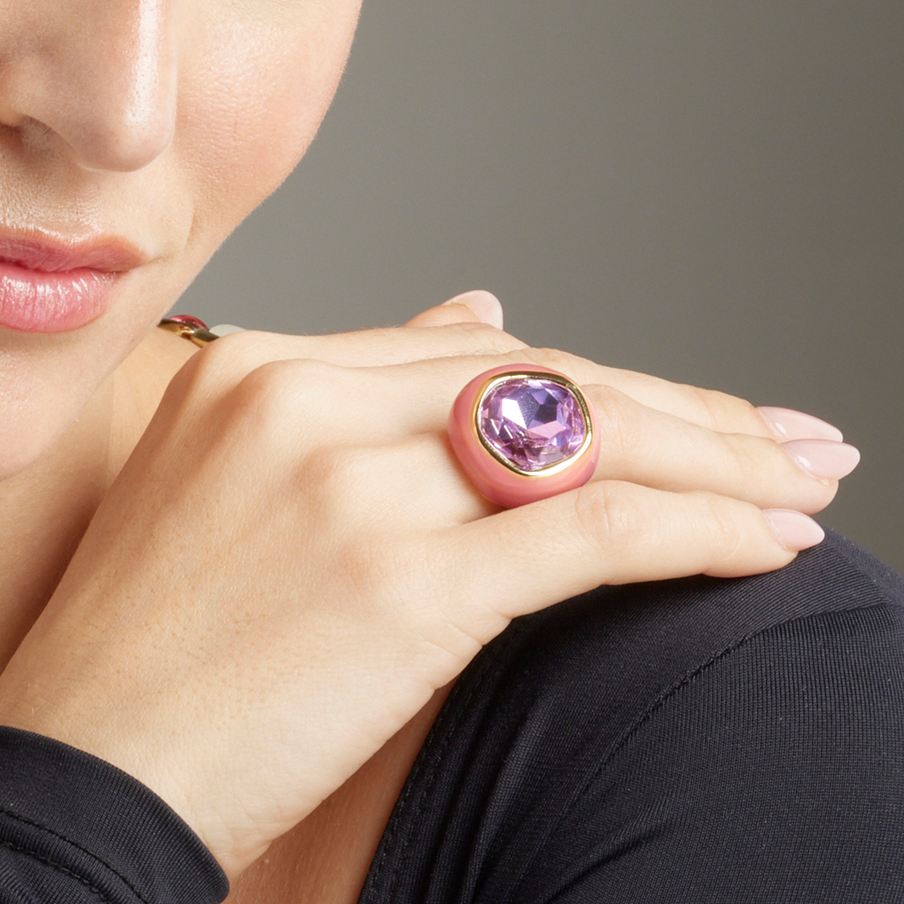 Bague en Cristal Violet finie en or jaune 18K - Mantis