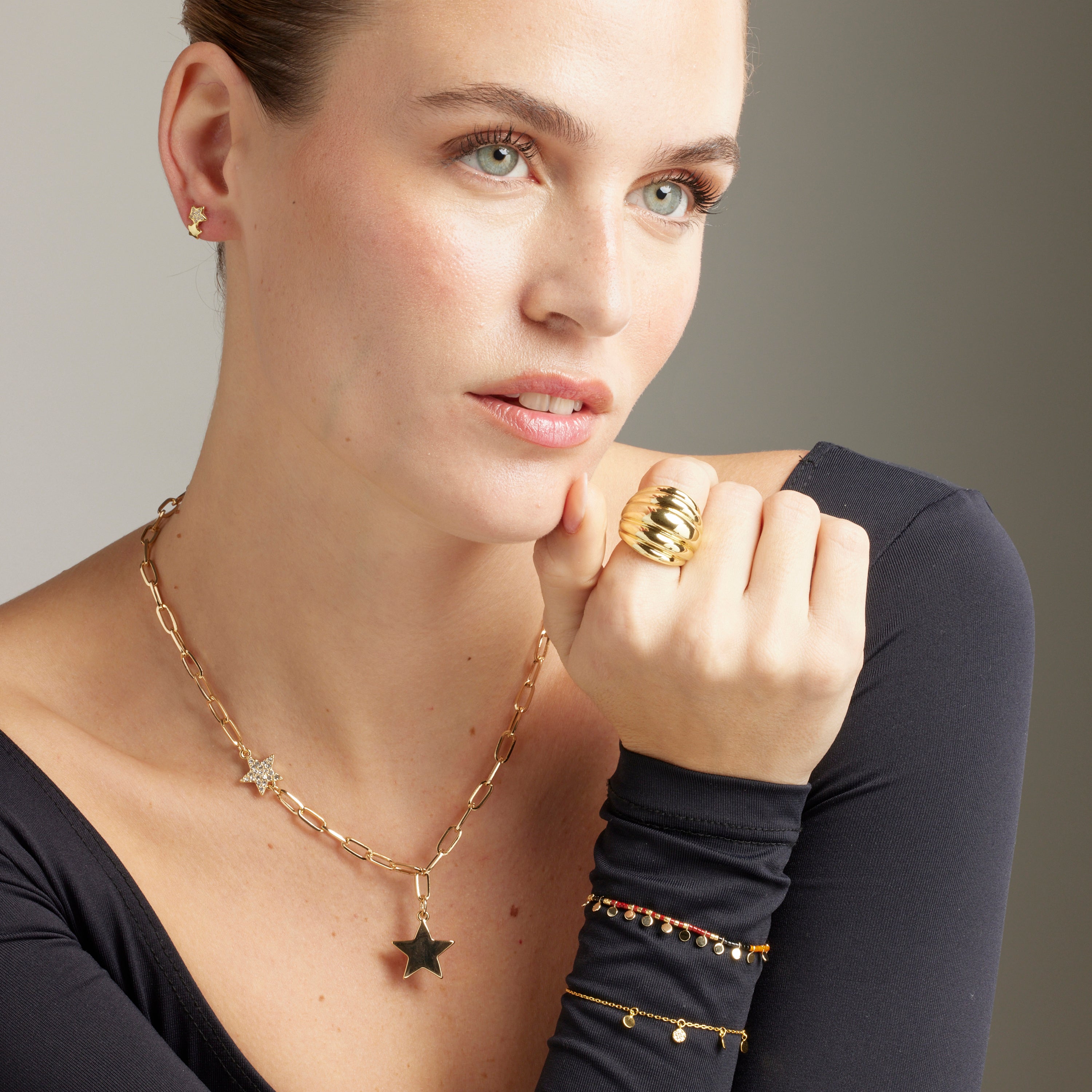 Anillo acabado en oro amarillo 18K - Abalt