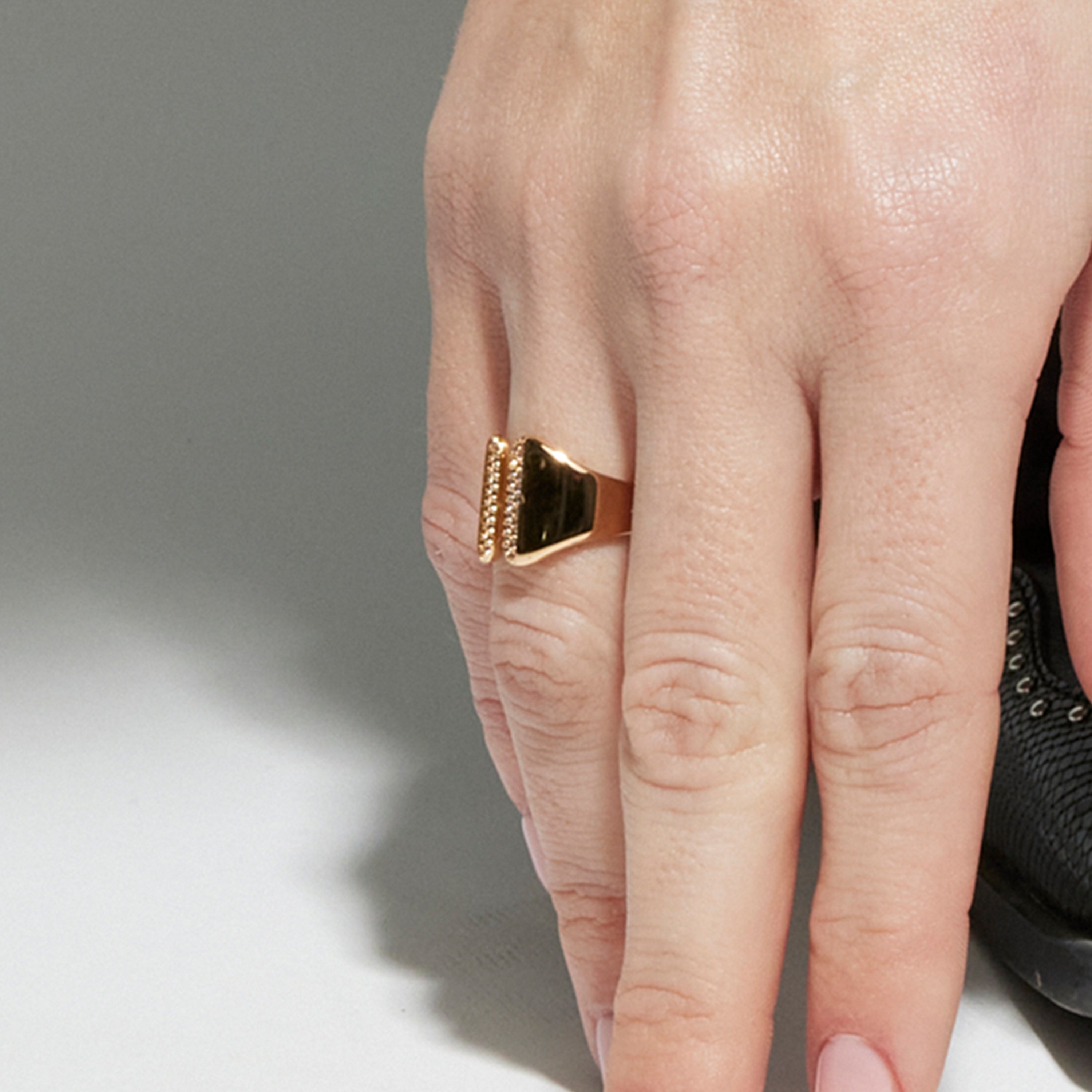 Bague avec Zirconium Brillant finition or 18k - Niando