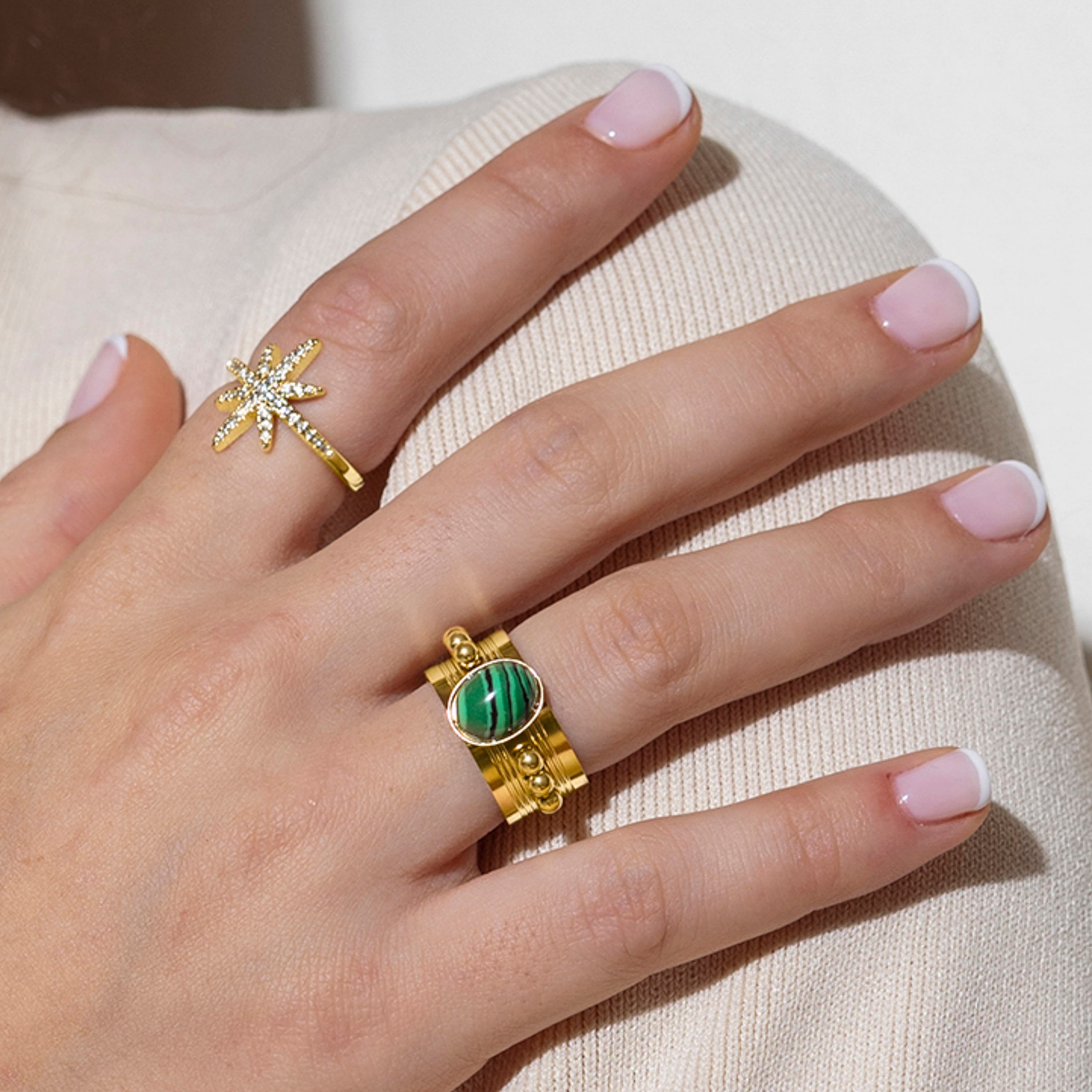 Anillo con Circonita Brillante acabado en oro amarillo 18K - Oriok