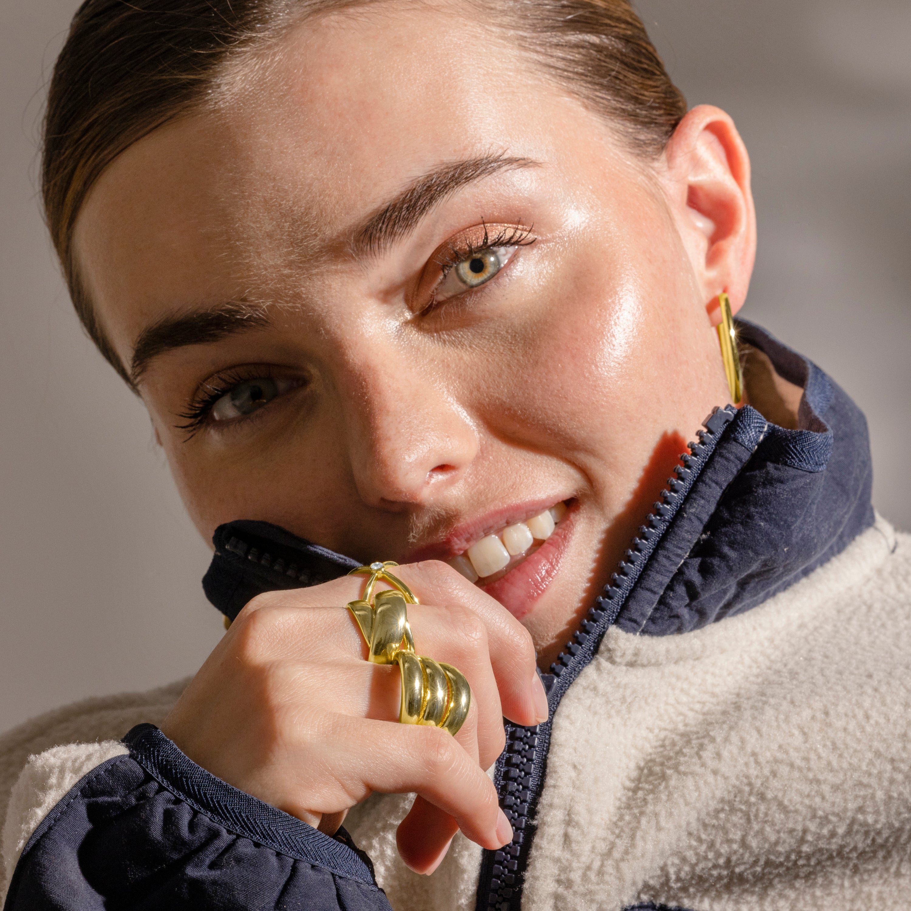 Ring afgewerkt in 18K goud - Umlasu