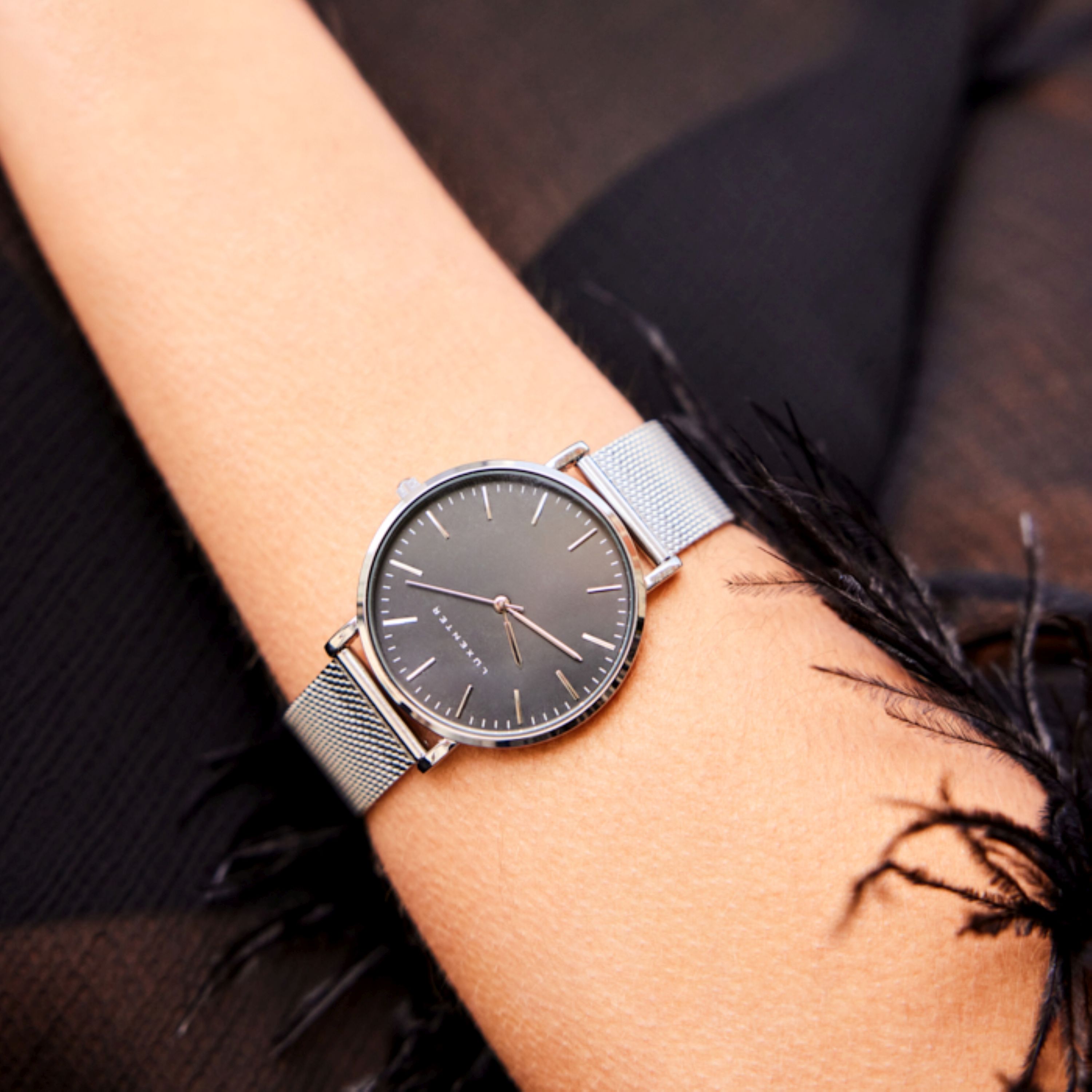 Reloj acabado en rodio - Uzrai