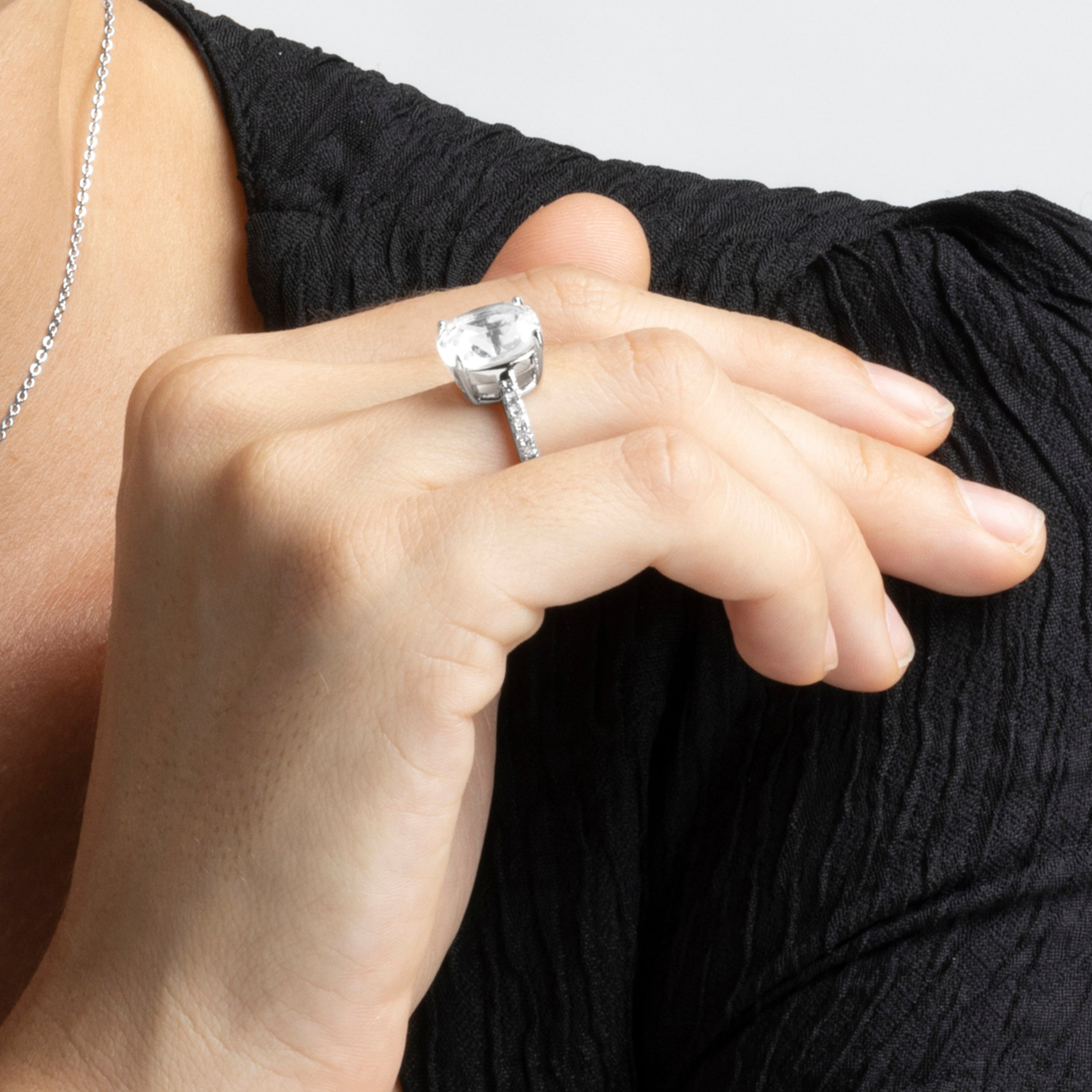 Anillo con Circonita Brillante acabado plata - Nasoya