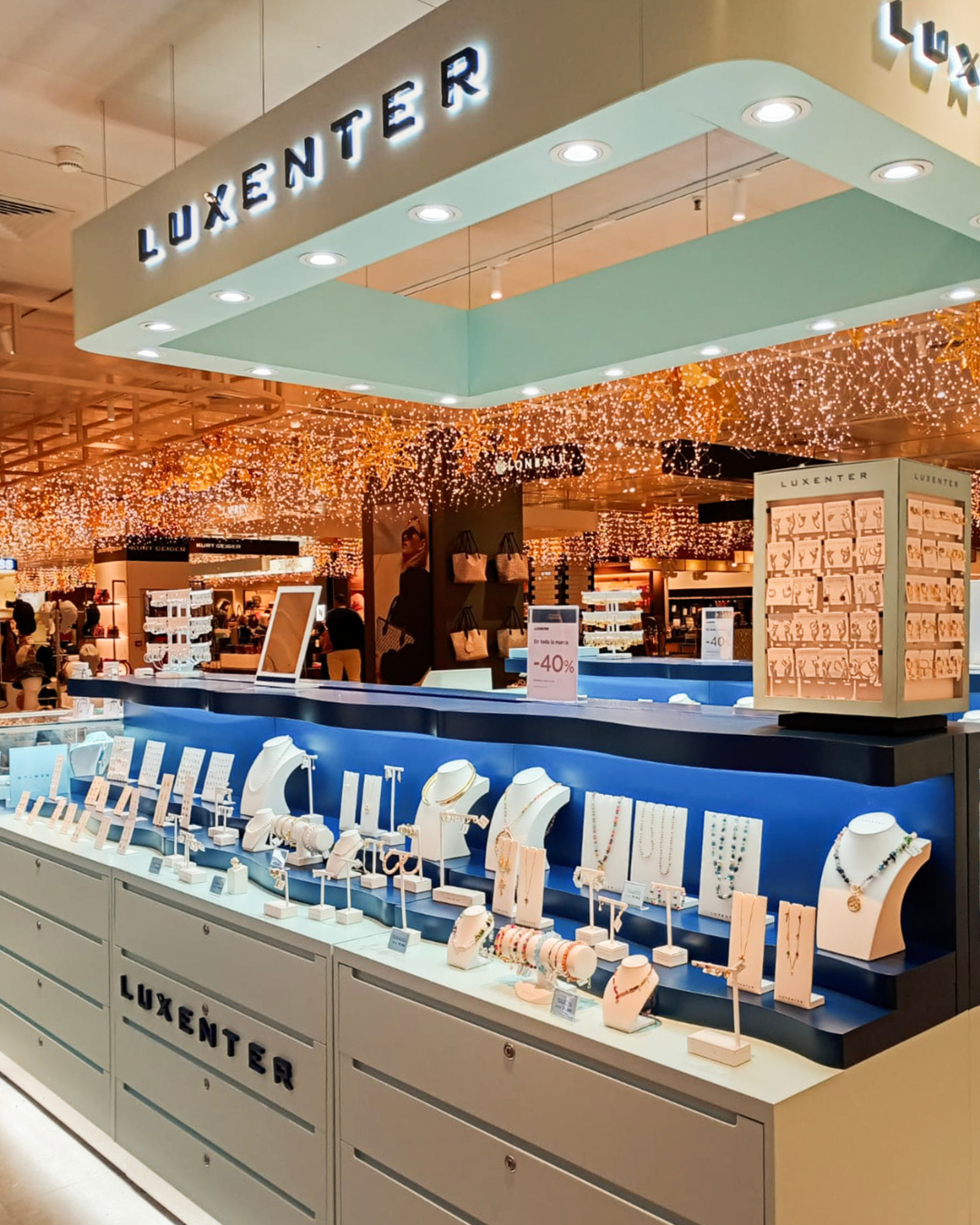 Luxenter renueva la imagen de sus tiendas para ofrecer una experiencia más accesible, abierta e inmersiva