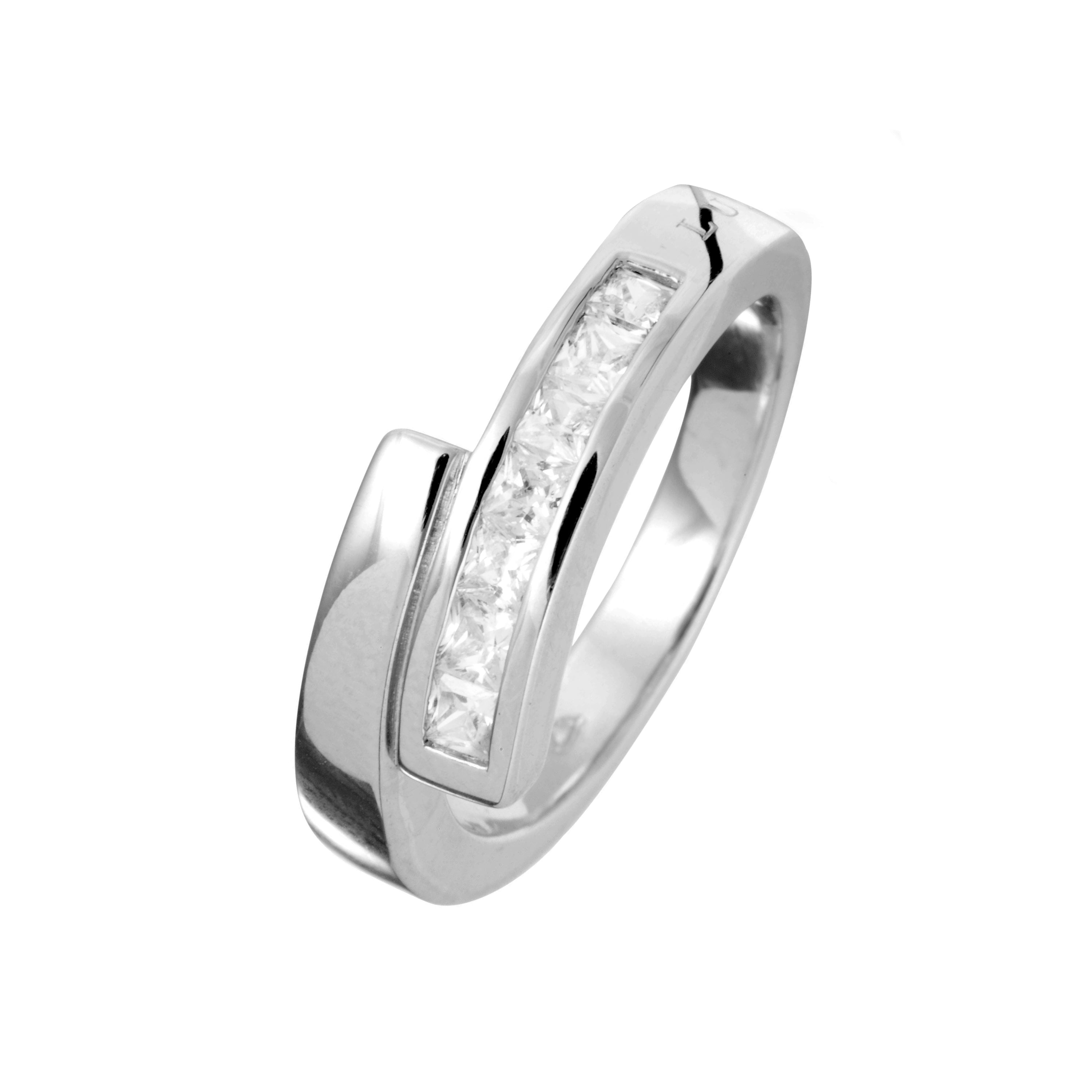 Anillo de Plata de Ley 925 con Circonita Brillante acabado en rodio - Vuta