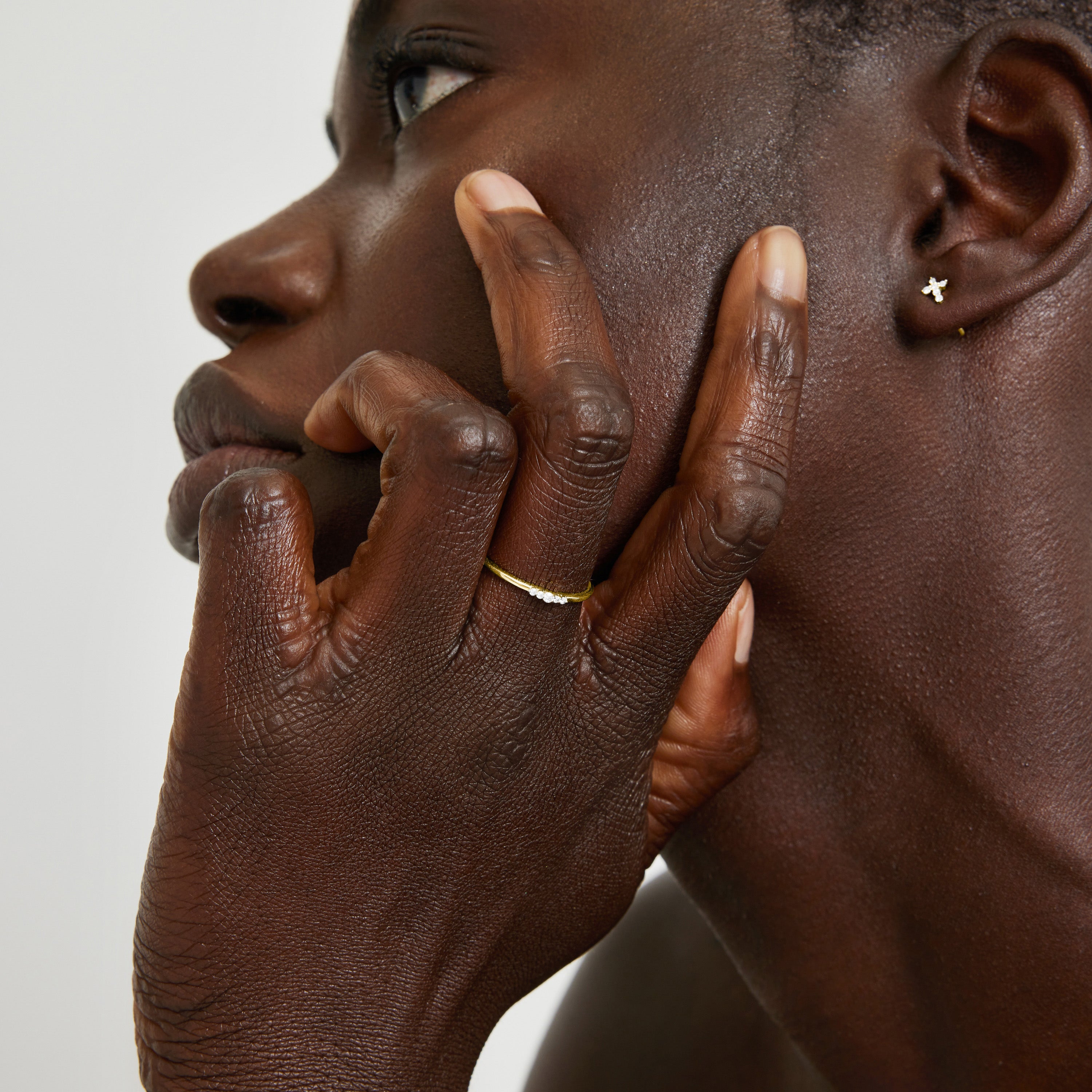 Anillo Asbu Oro de ley 18k