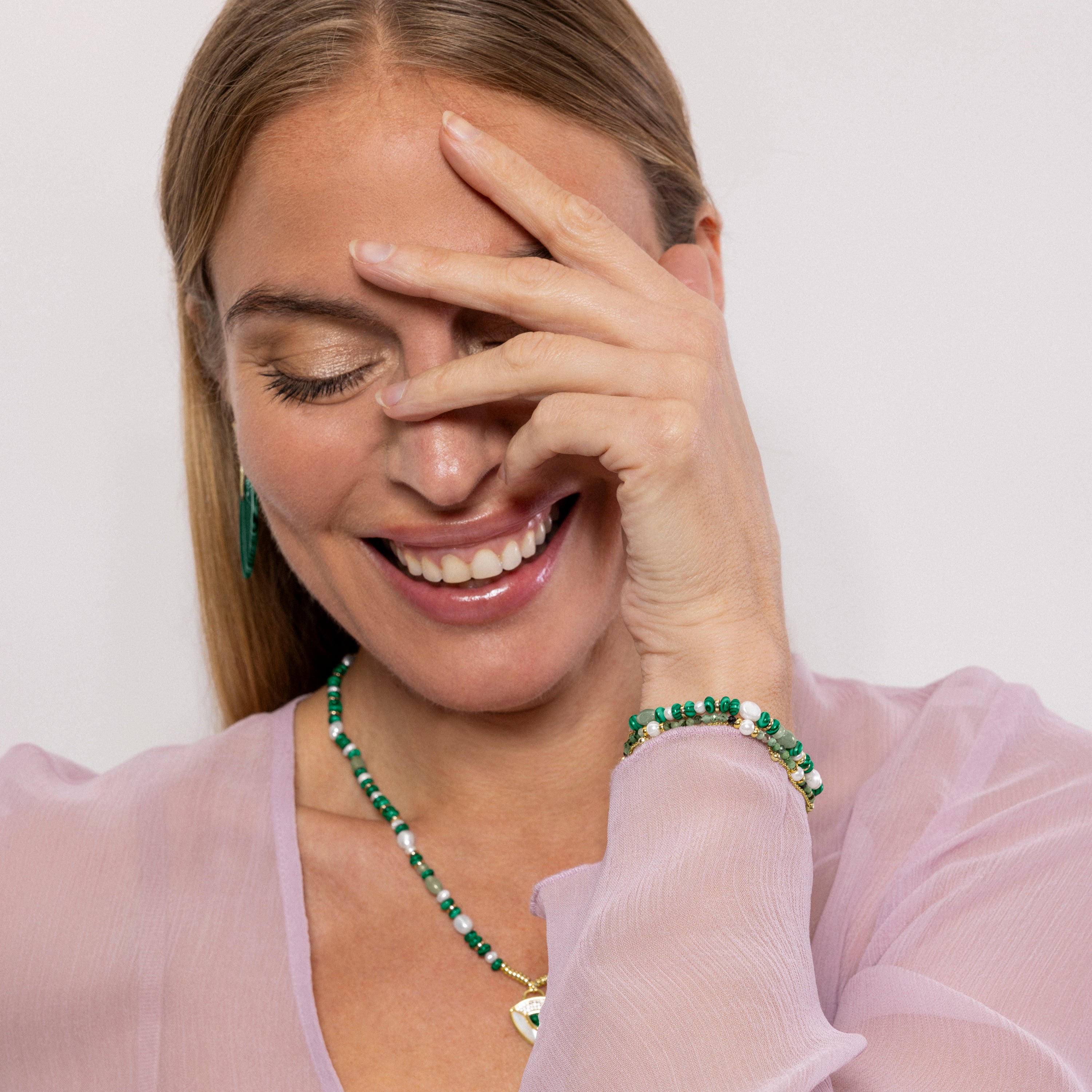 Pulsera de Plata de Ley 925 y Malaquita acabada en oro amarillo de 18k - Haylma