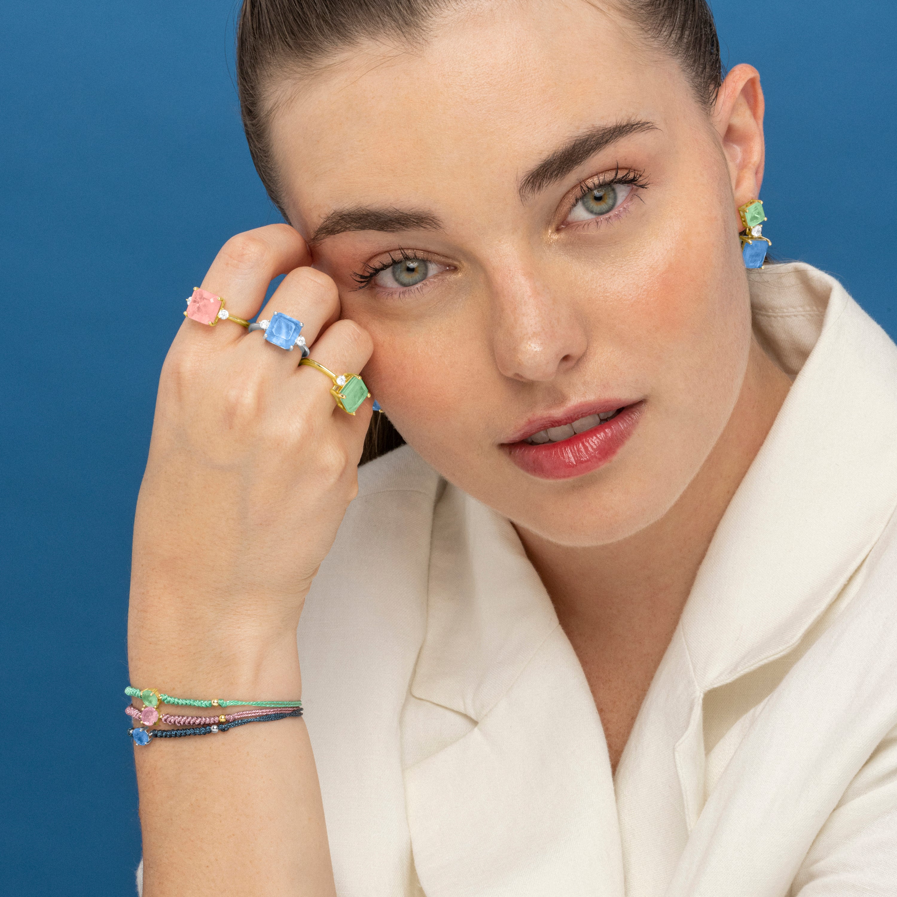 Pulsera de Plata de Ley 925 y Cuarzo Hidrotermal Kunzita acabado oro 18k - Akma