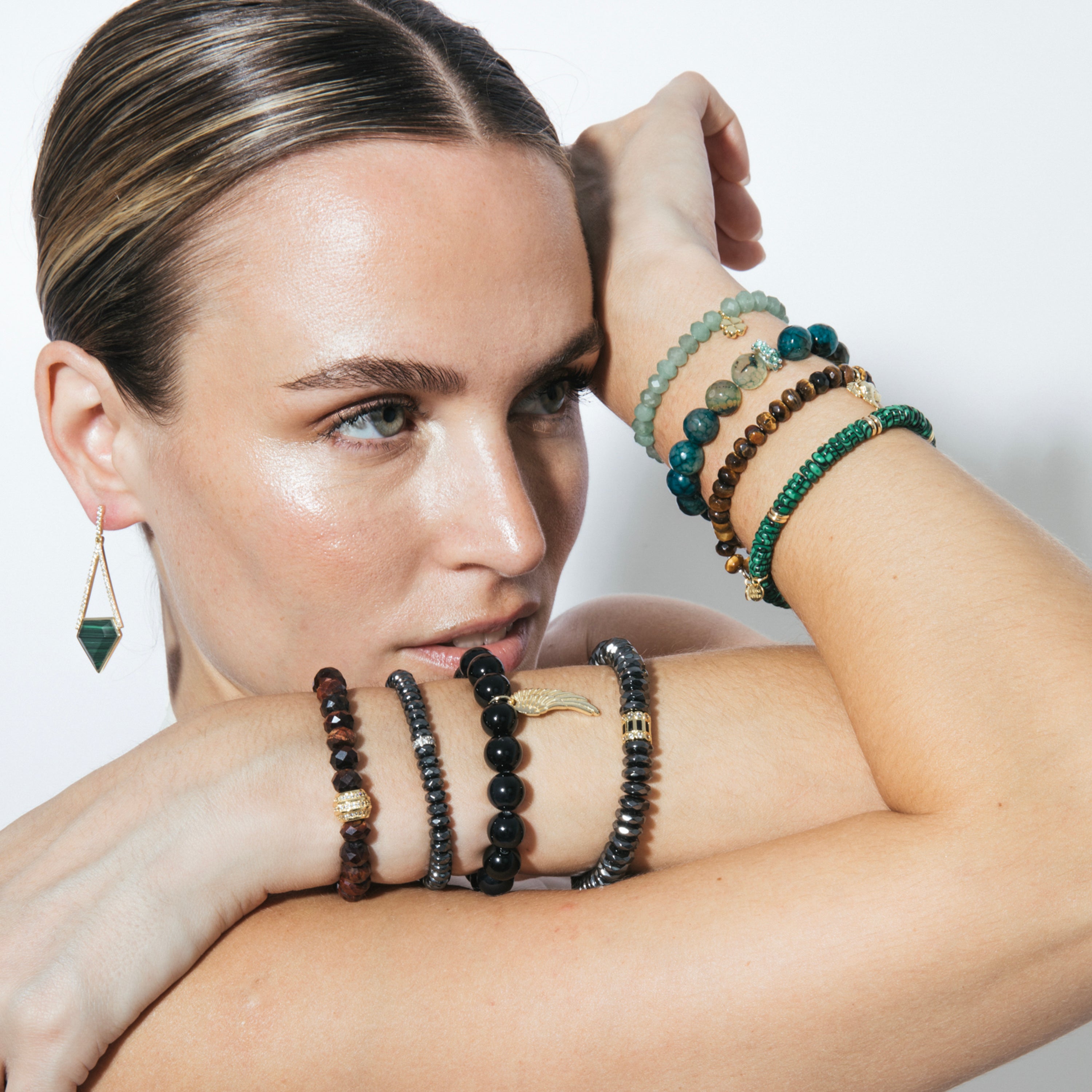 Pulsera de Plata de Ley 925 y Jade Verde acabado en oro amarillo 18k - Rinsa