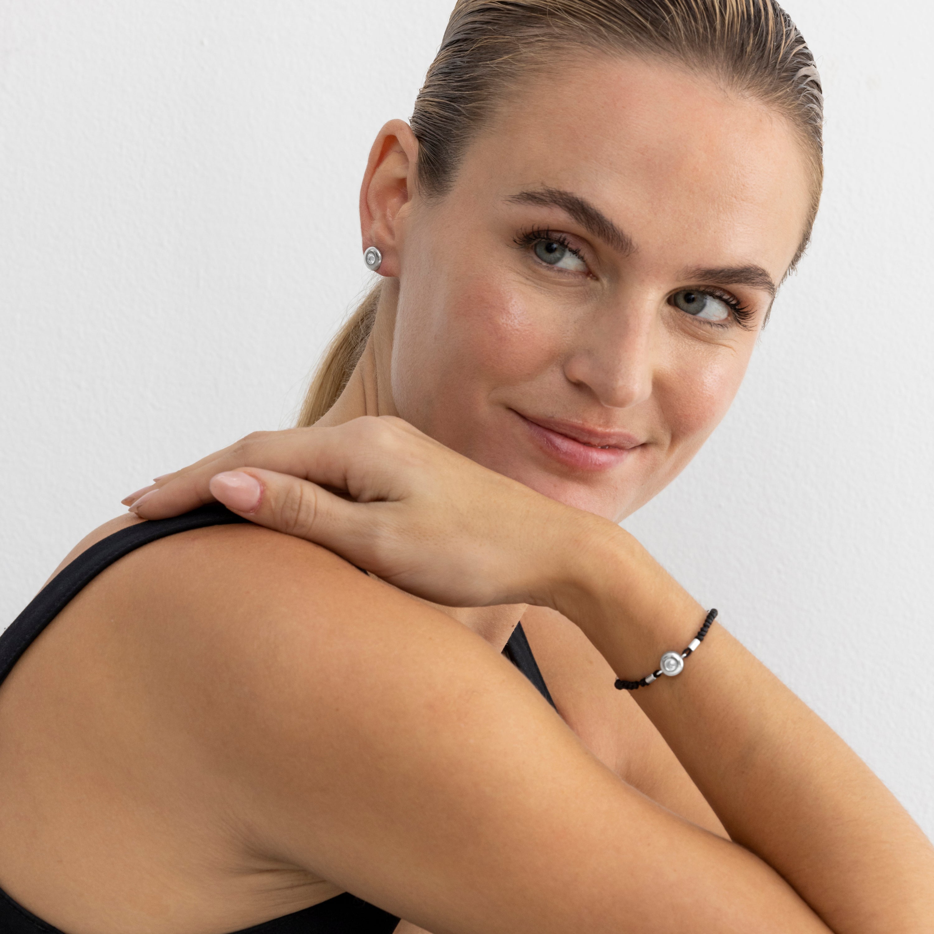 Pendientes de Plata de Ley 925 con Circonita Brillante acabados en rodio - Button