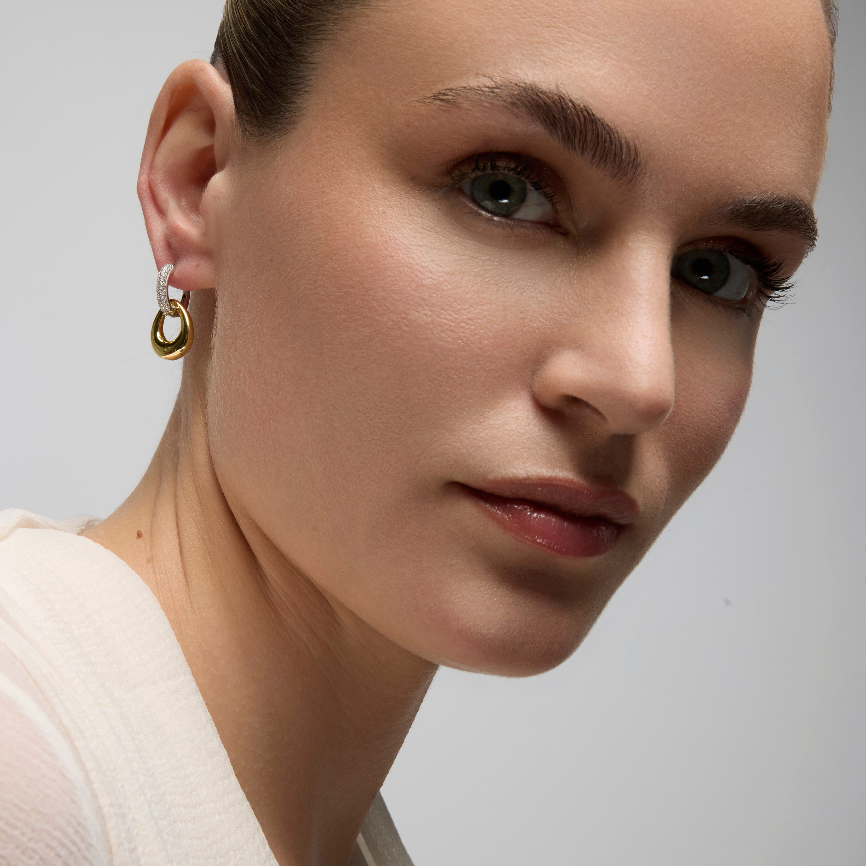 Pendientes de Plata de Ley 925 y Circonita Brillante acabado oro amarillo de 18k - Kayna