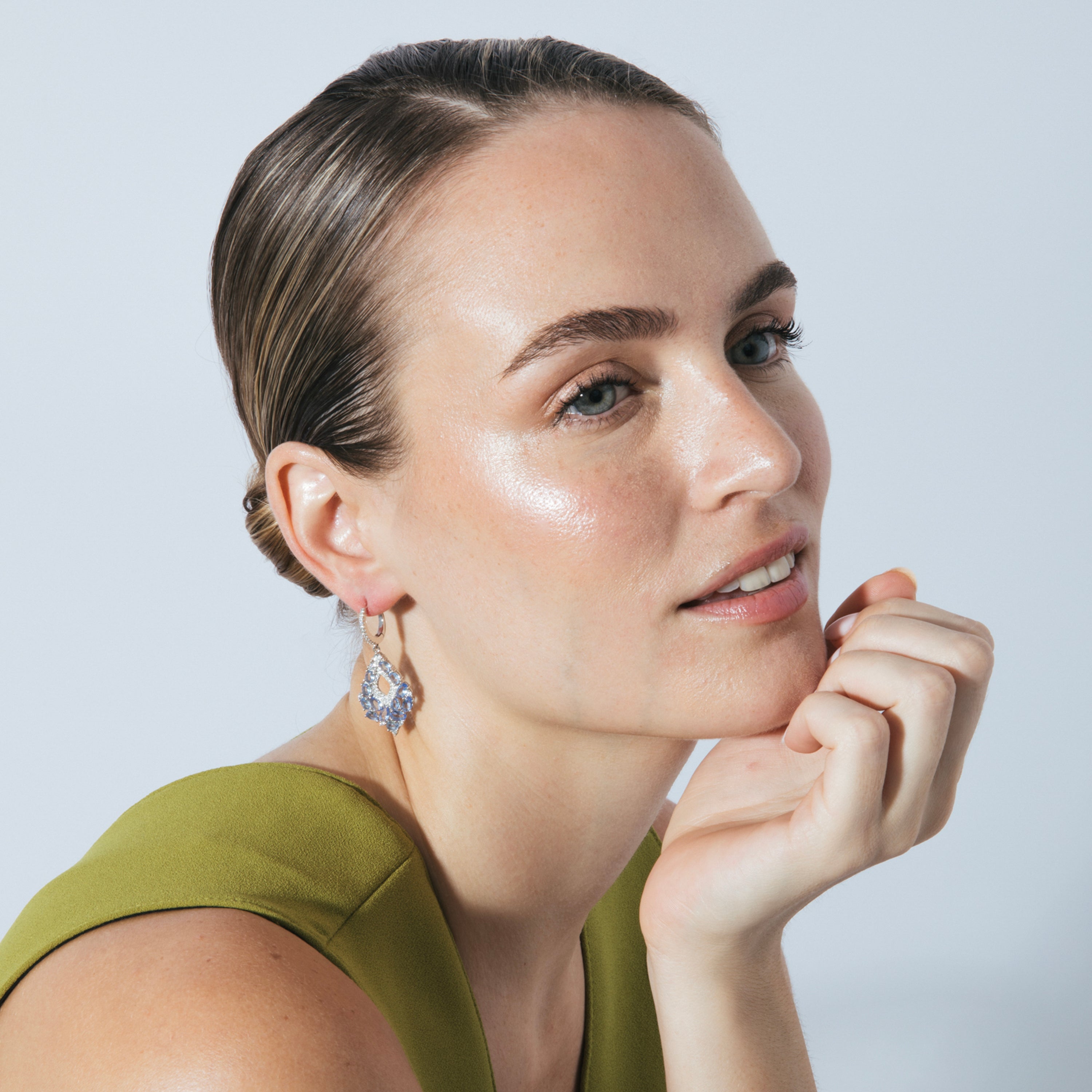 Pendientes de Plata de Ley 925 y Circonita Zafiro acabado en rodio - Asbah