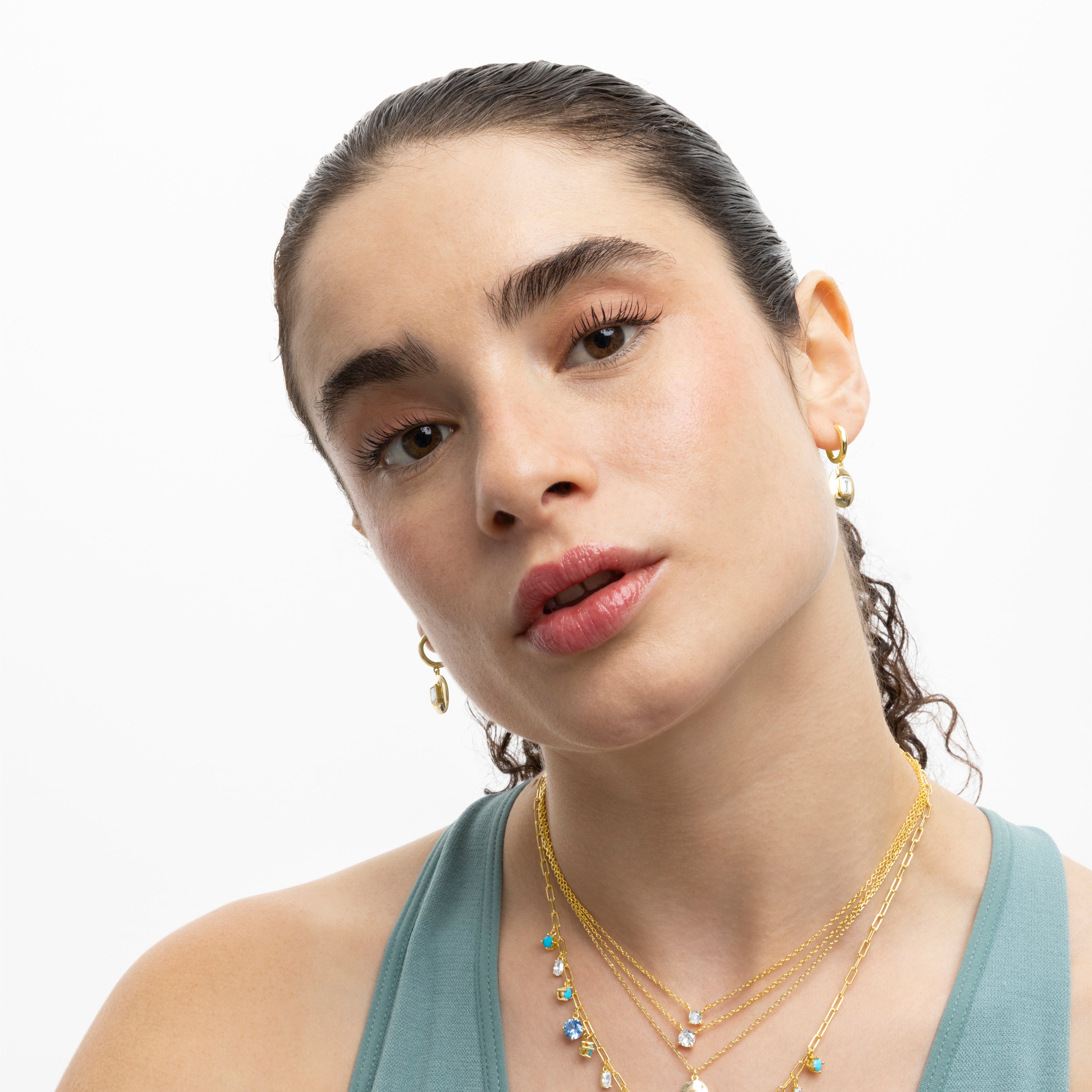 Pendientes de Plata de Ley 925 y Circonita Brillante acabados en oro amarillo de 18k - Meke