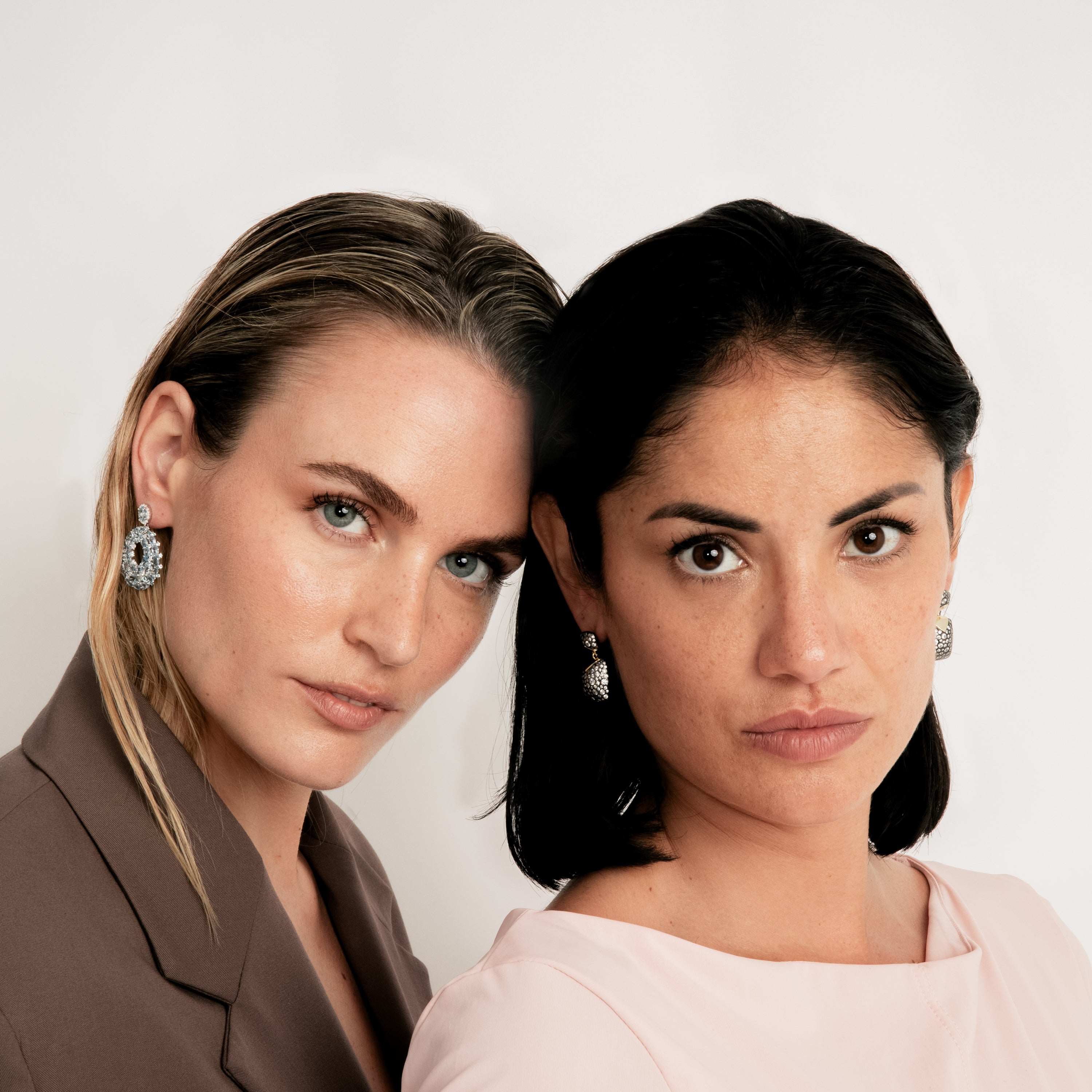 Pendientes de Plata de Ley 925 y Circonita Brillante acabado en oro amarillo 18k - Rakba