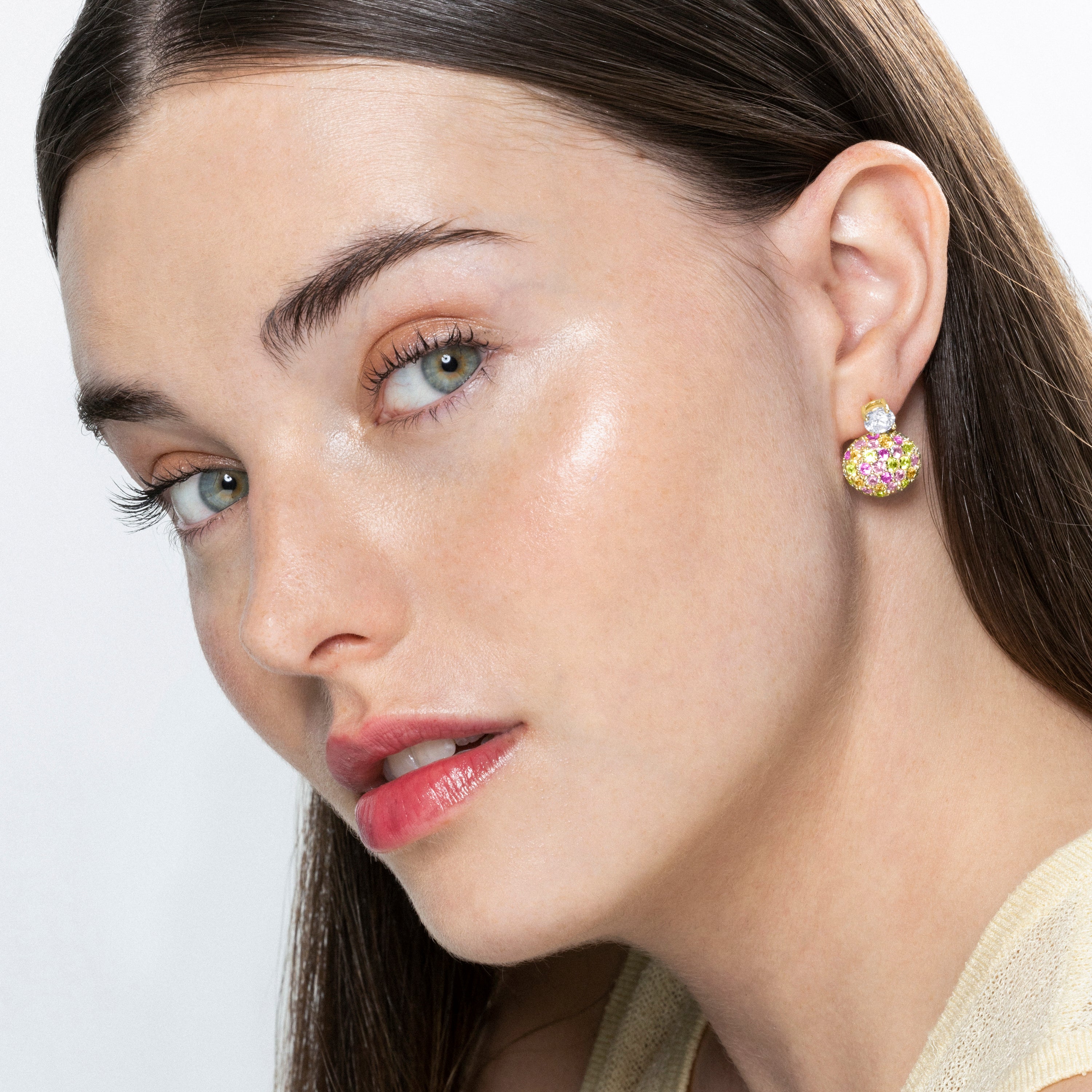 Pendientes de Plata de Ley 925 y Circonita Multicolor acabados en oro amarillo de 18k - Sarir