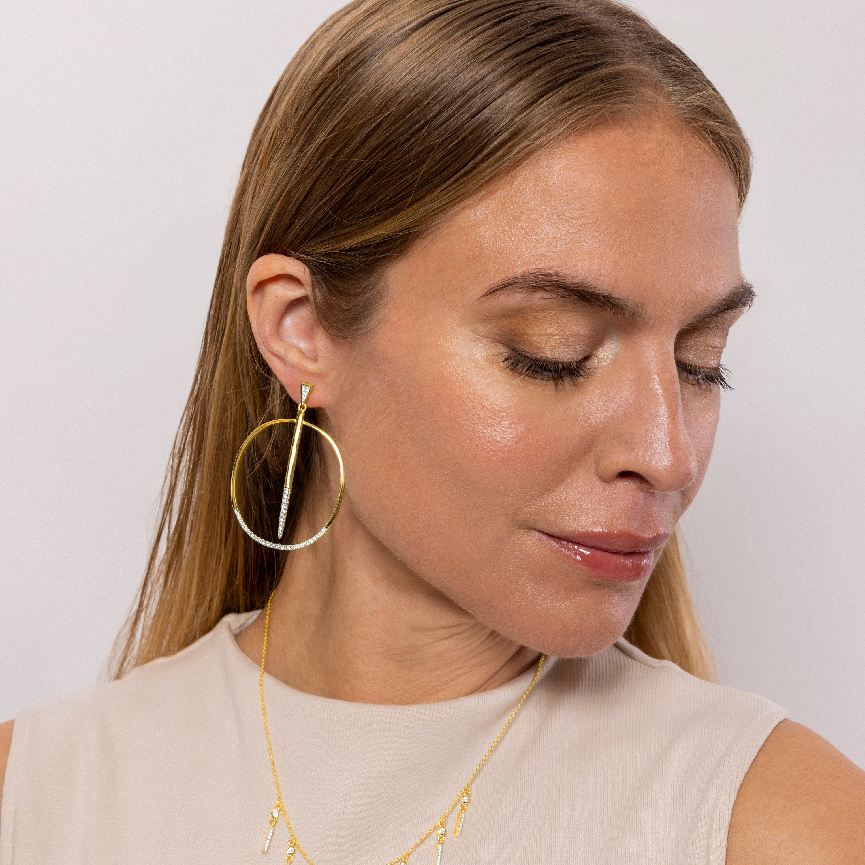 Pendientes de plata de ley 925 con Circonita Brillante acabados en oro amarillo de 18k - Frithbri