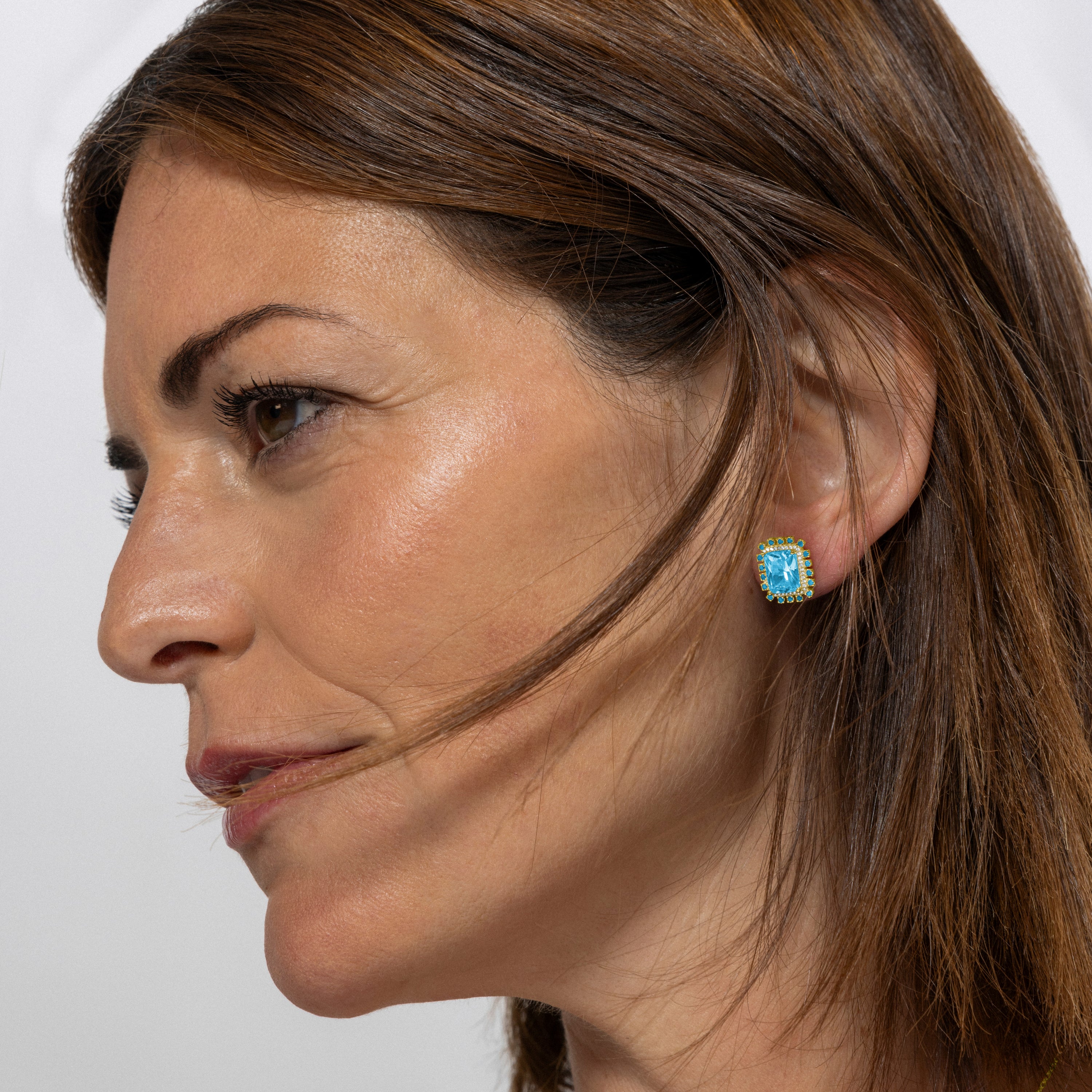 Pendientes de Plata de Ley 925 y Circonita Multicolor acabados en oro amarillo de 18k - Mudmar