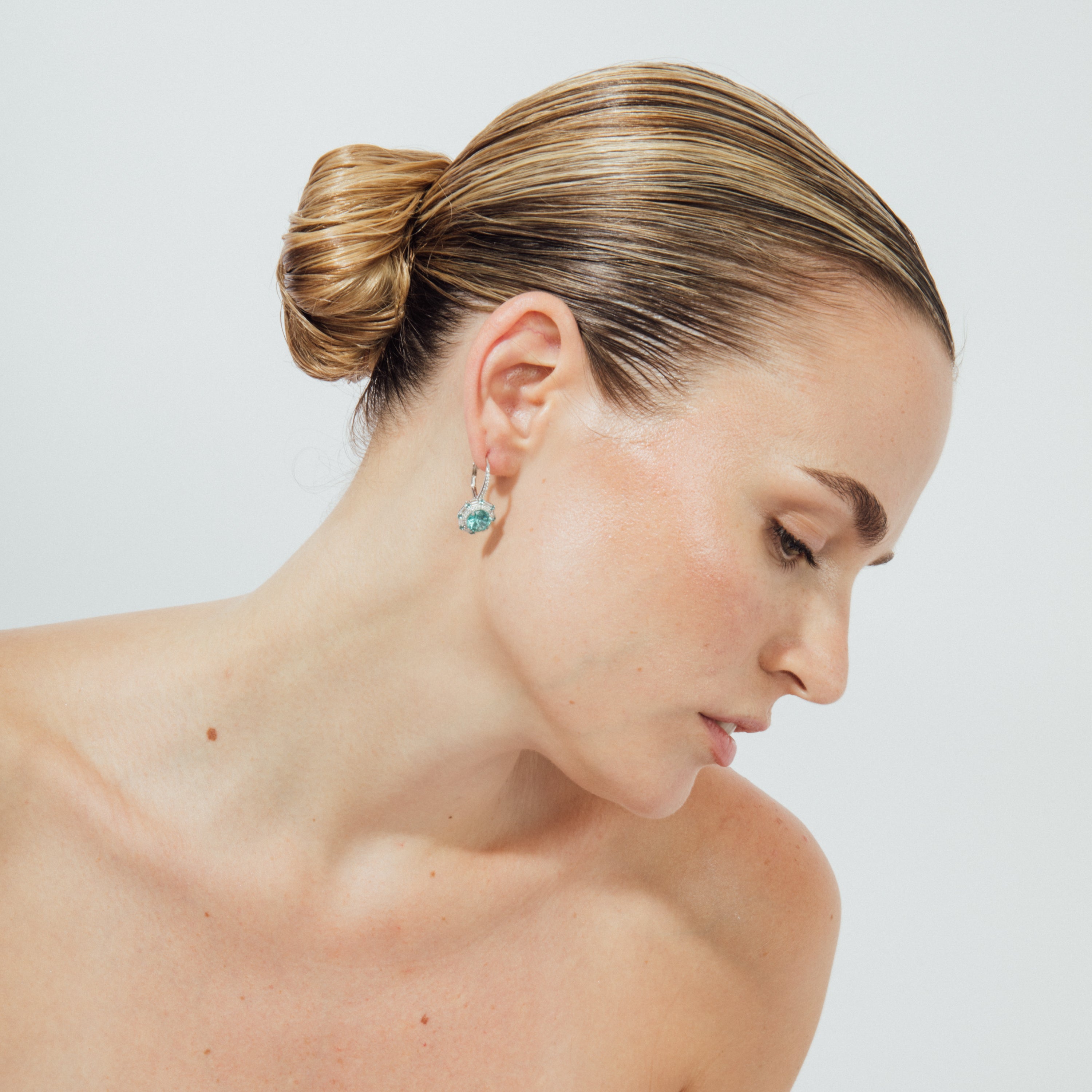 Pendientes de Plata de Ley 925 y Cuarzo Hidrotermal Verde Paraiba acabado en rodio - Fasaki