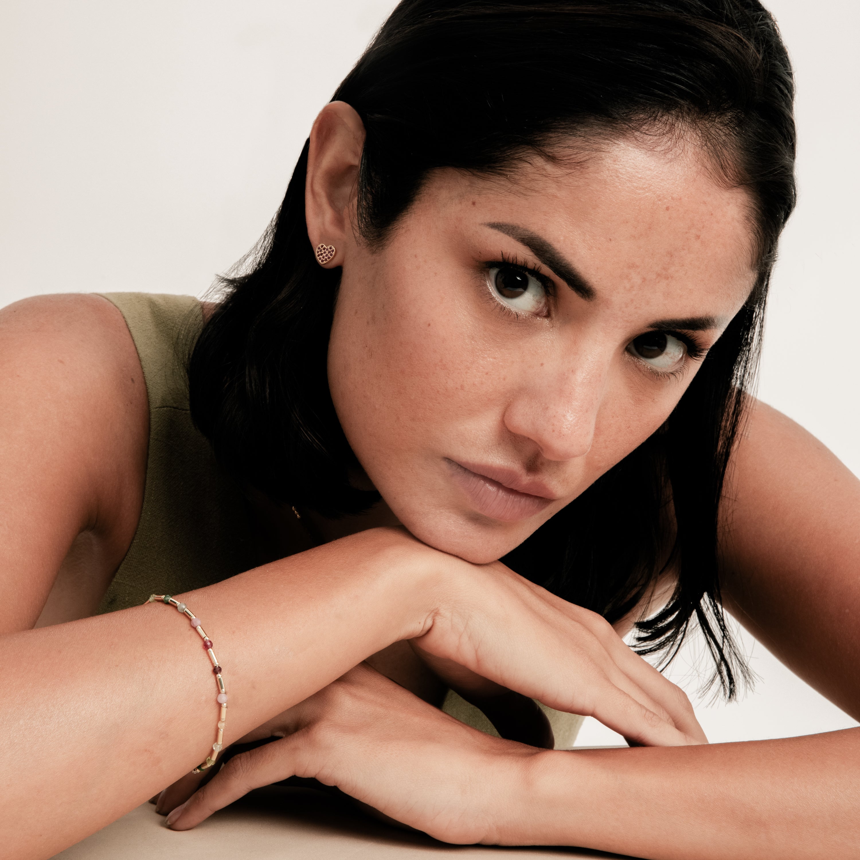 Pendientes de Plata de Ley 925 y Circonita Rubí acabado en oro amarillo 18k - Sate