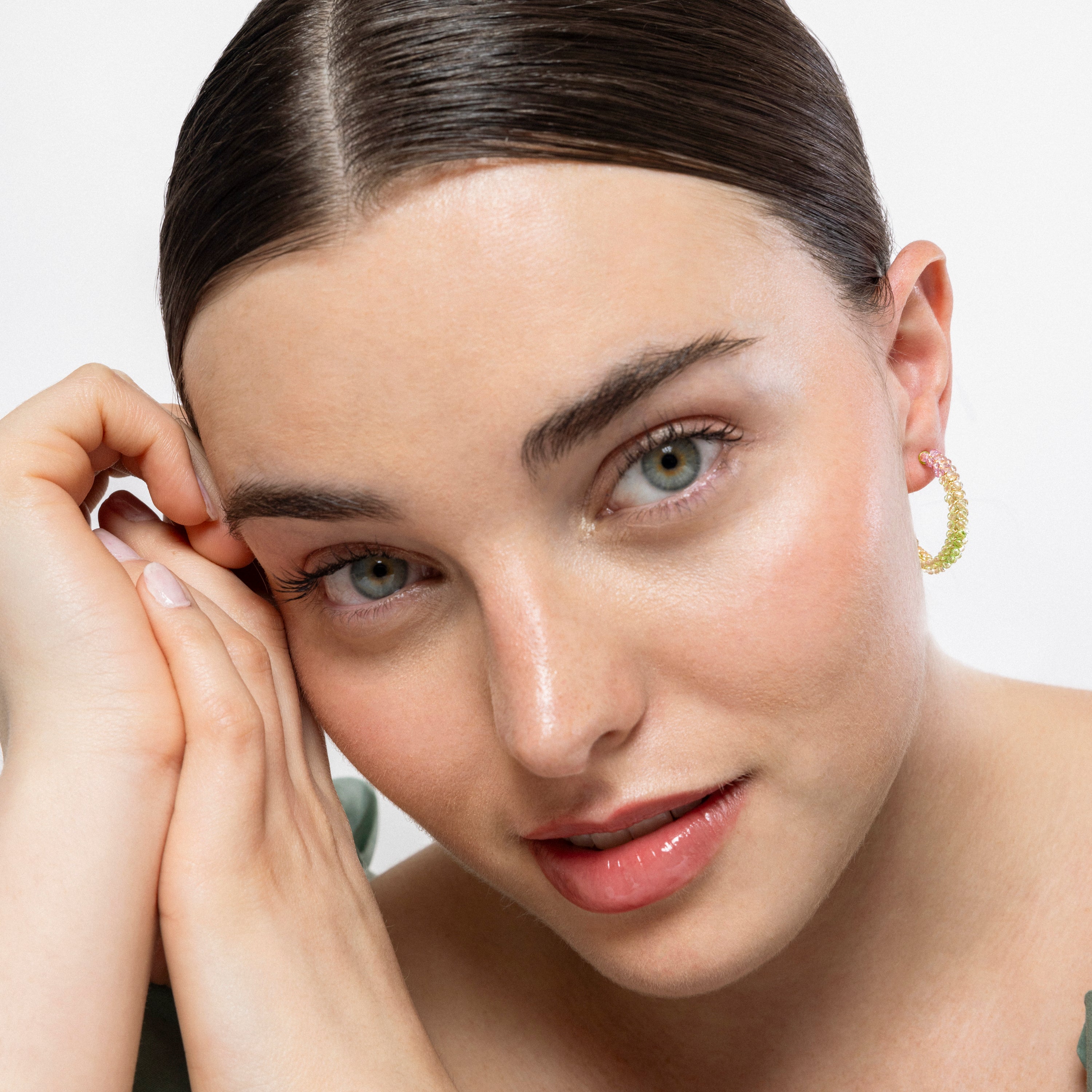 Pendientes de Plata de Ley 925 y Cristal Verde acabados en oro amarillo de 18k - Kibak