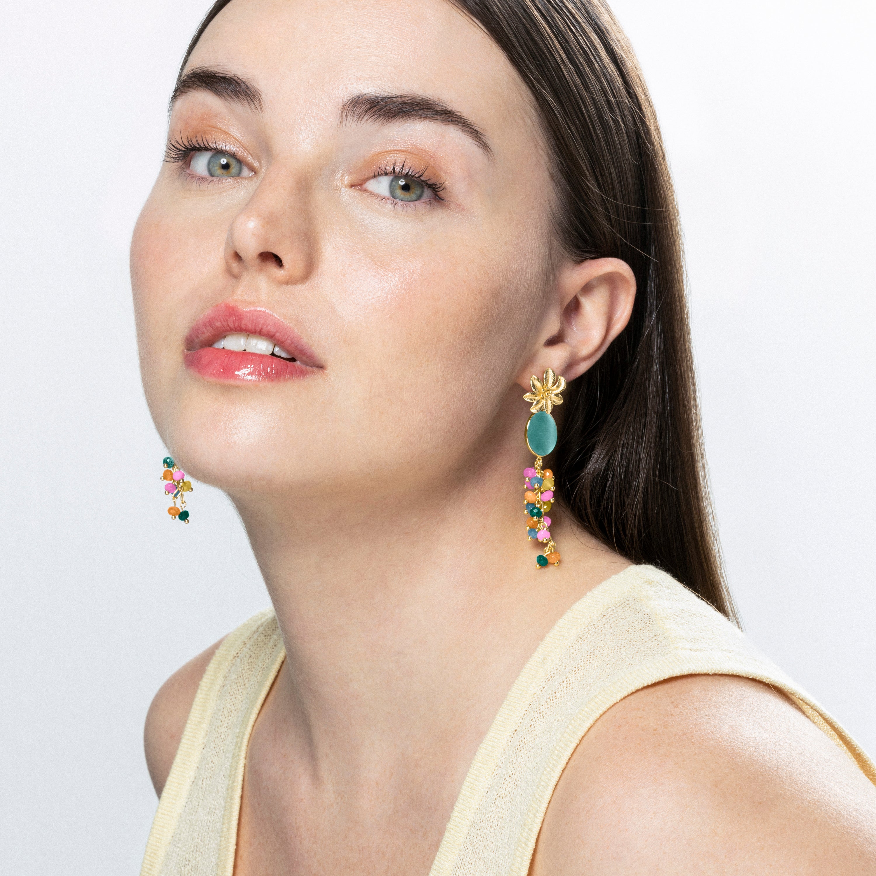 Pendientes de Plata de Ley 925 y Ojo de Gato Azul acabados en oro amarillo de 18k - Utuk