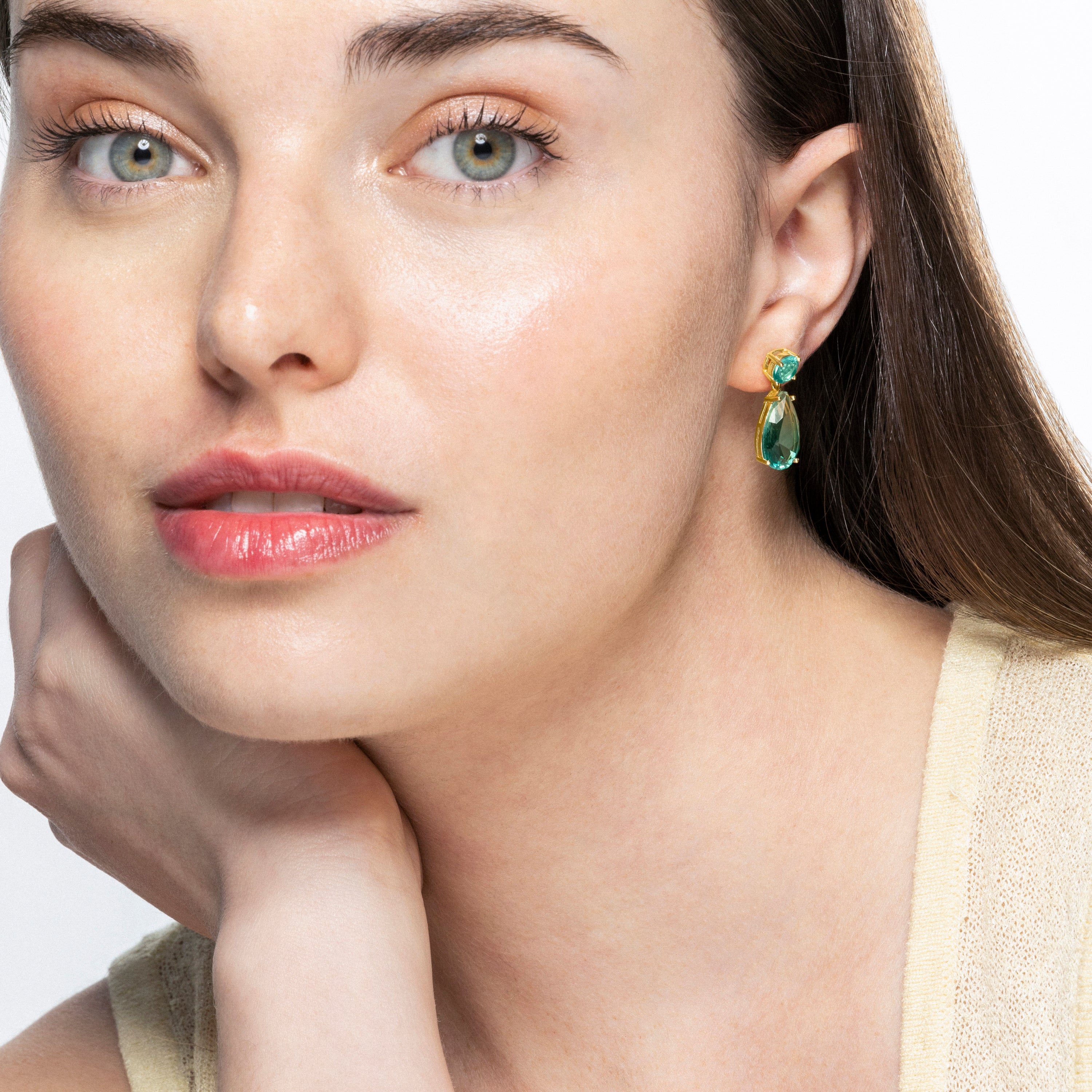 Pendientes de Plata de Ley 925 y Cuarzo Hidrotermal Verde Degradado acabados en oro amarillo de 18k - Yamya