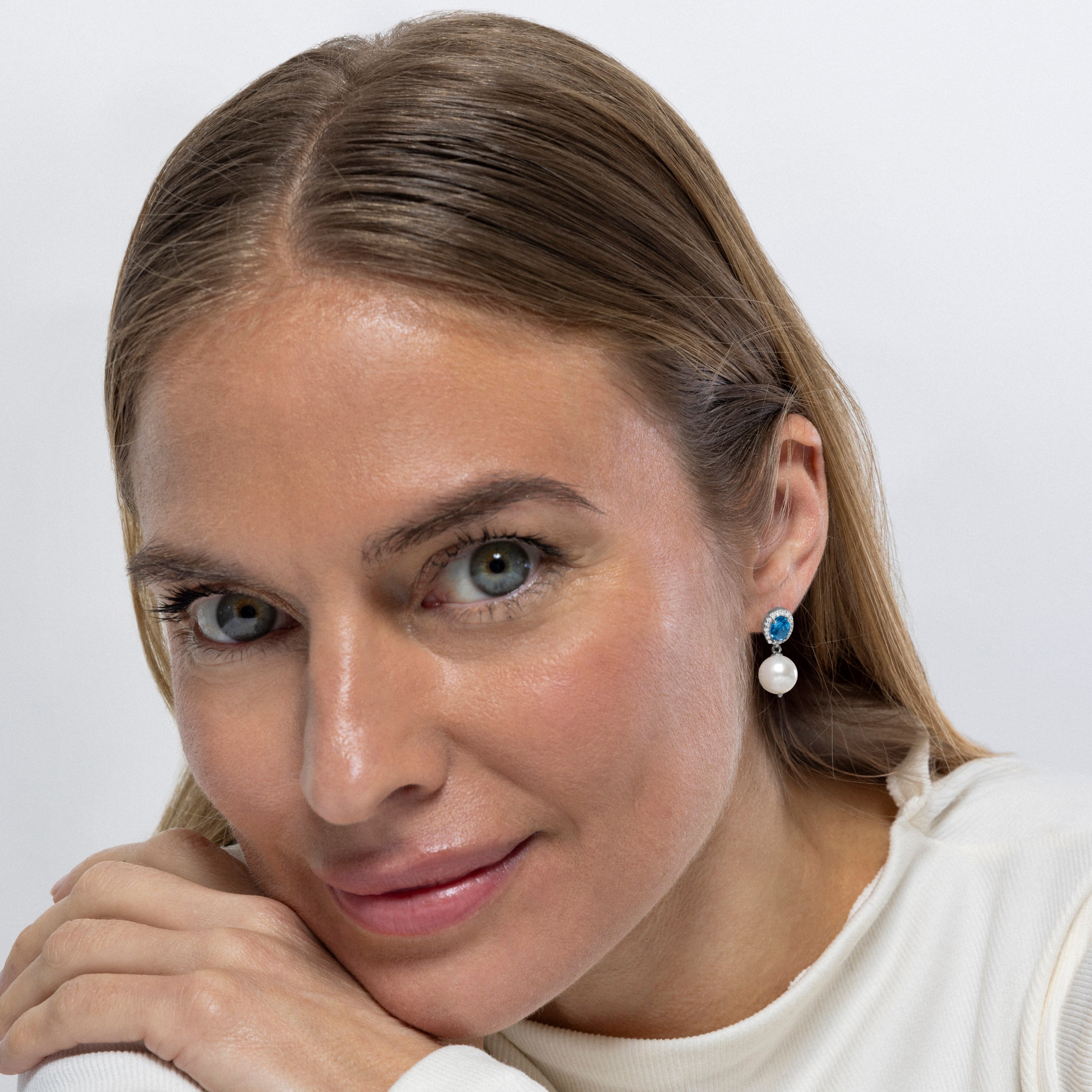 Pendientes de Plata de Ley 925 y Circonita Zafiro acabados en rodio - Ihri