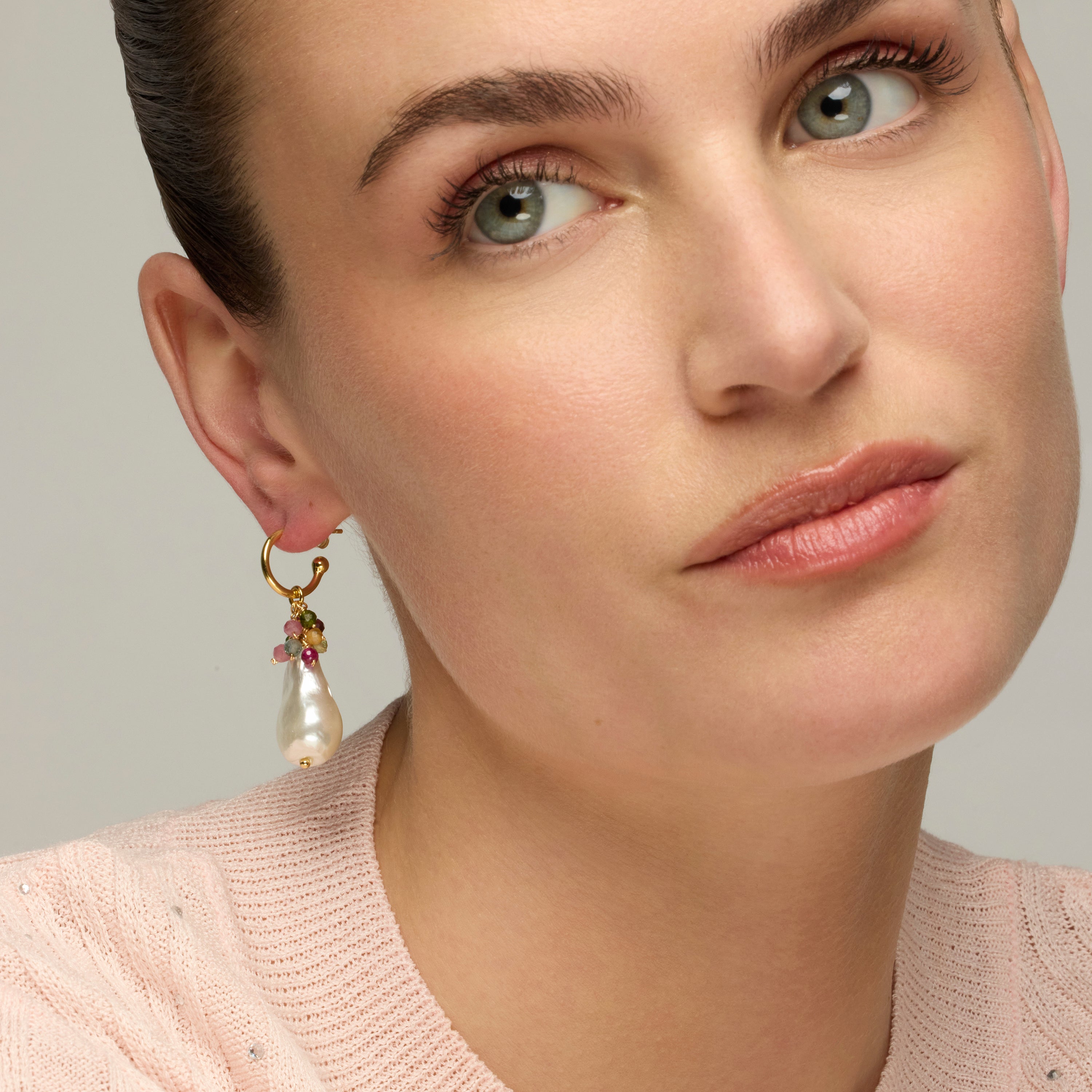 Pendientes de Plata de Ley 925 y Perla Blanca acabado oro amarillo de 18k - Yaogal