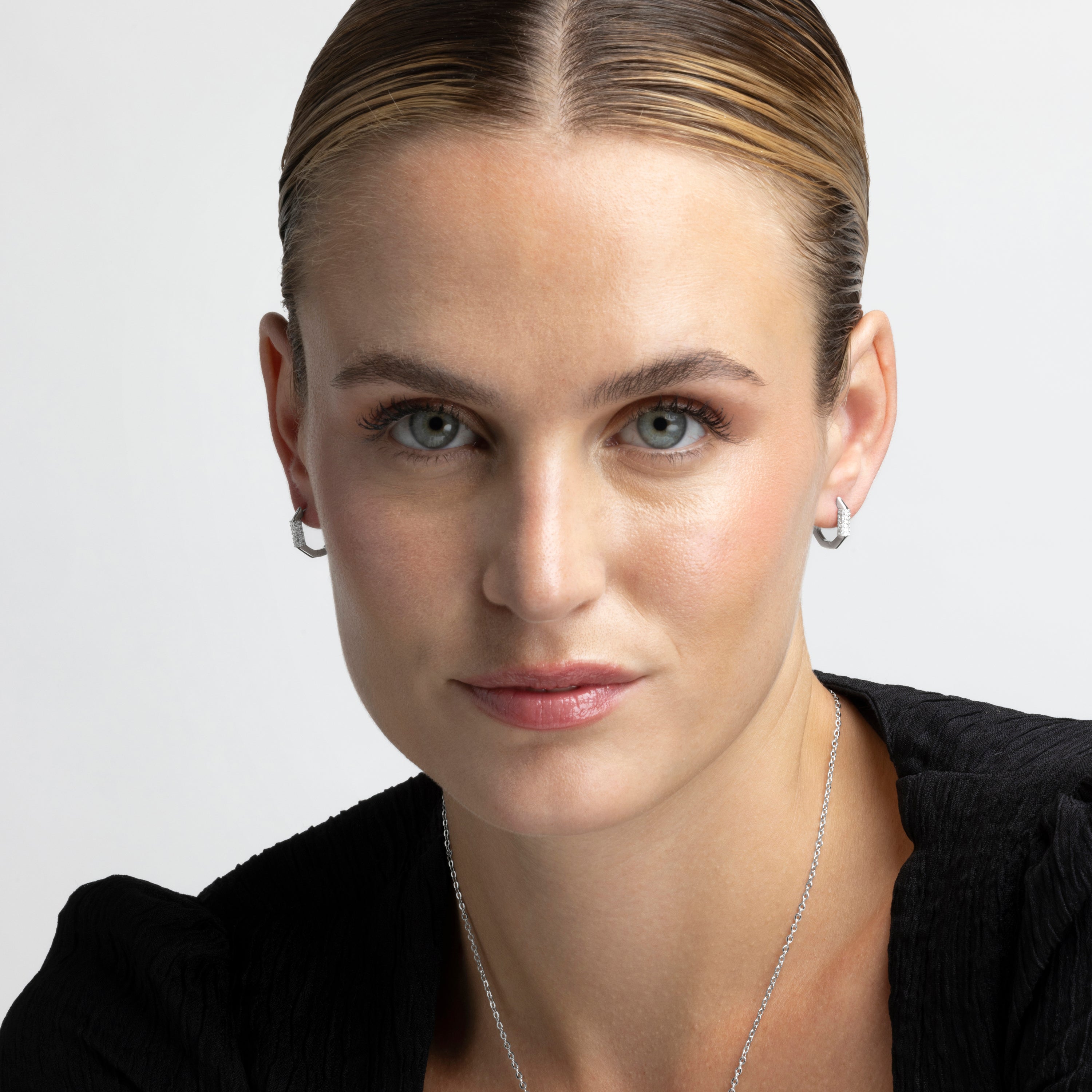 Pendientes de 14mm de diámetro de Plata de Ley 925 con Circonita Brillante acabados en rodio - Sthyha