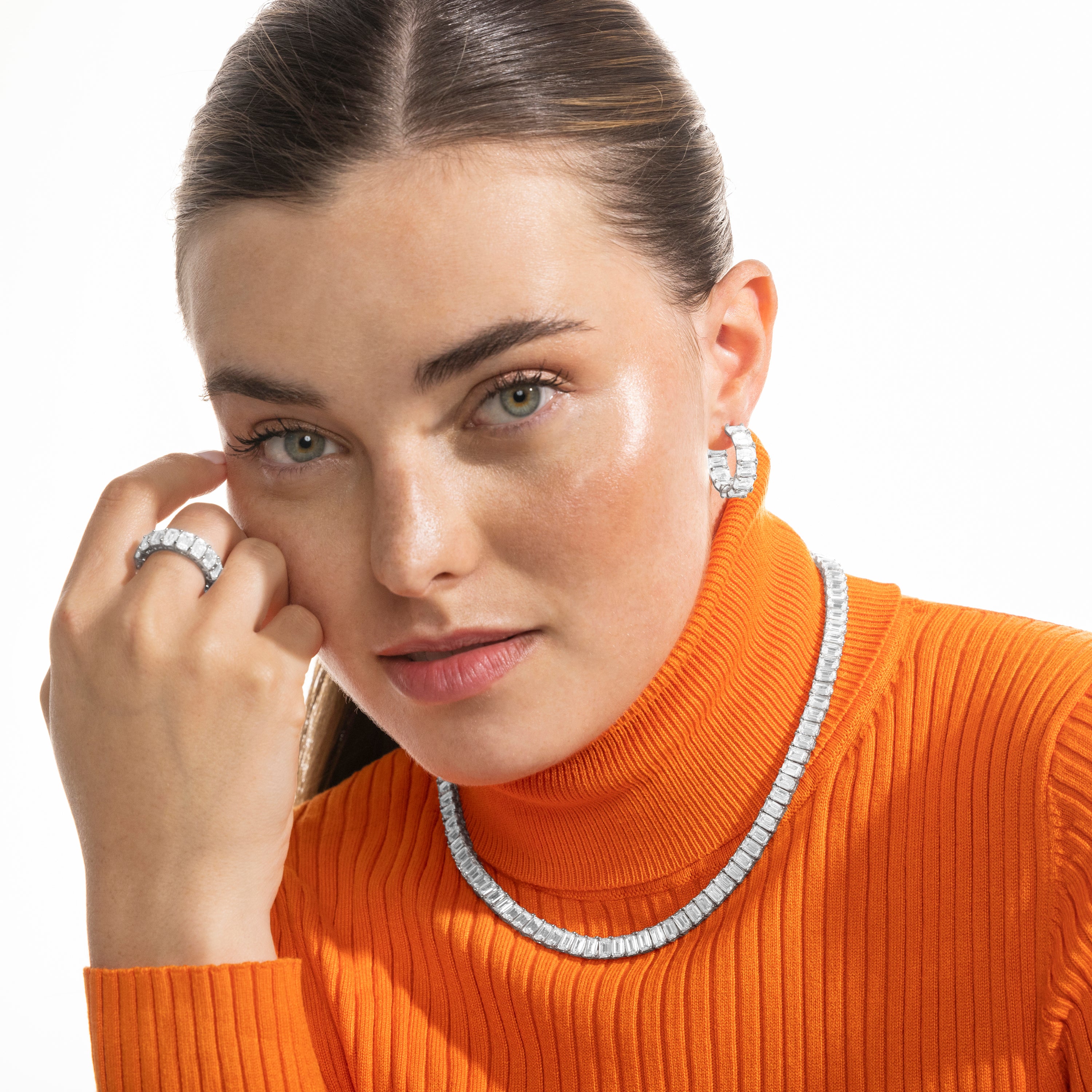 Anillo de Plata de Ley 925 y Circonita Brillante acabado en rodio - Kru