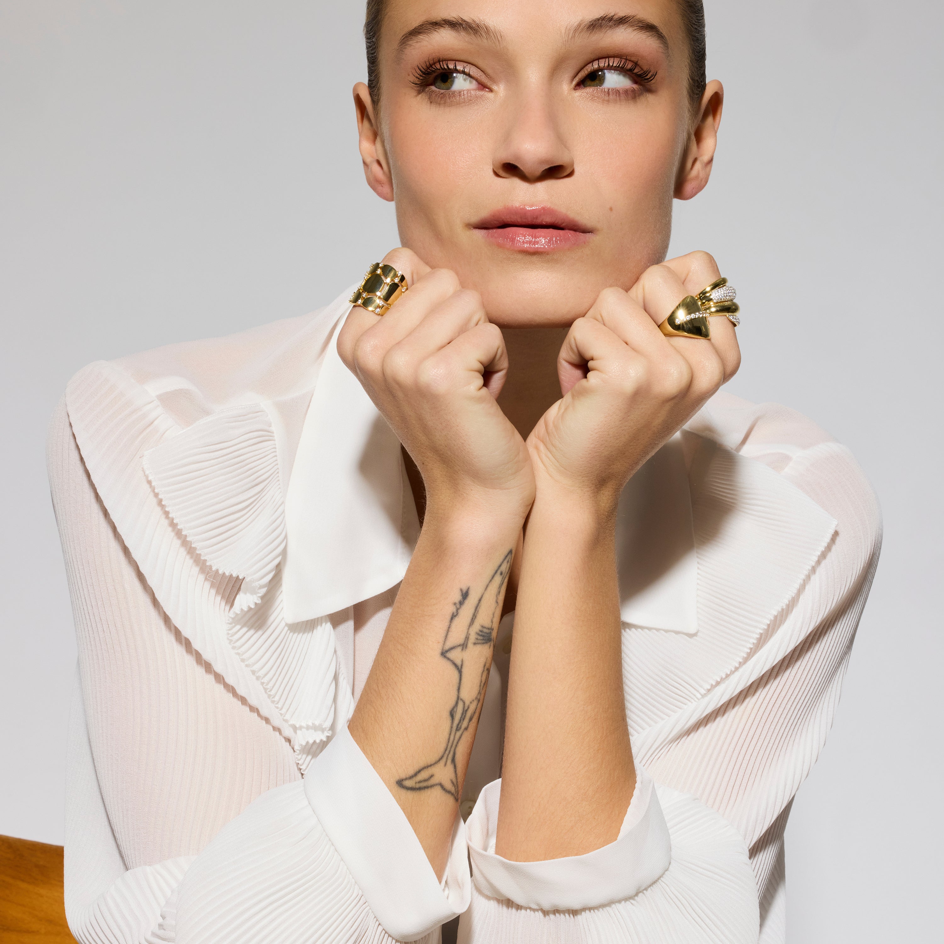 Anillo de Plata de Ley 925 y Circonita Brillante acabado oro amarillo de 18k - Nema