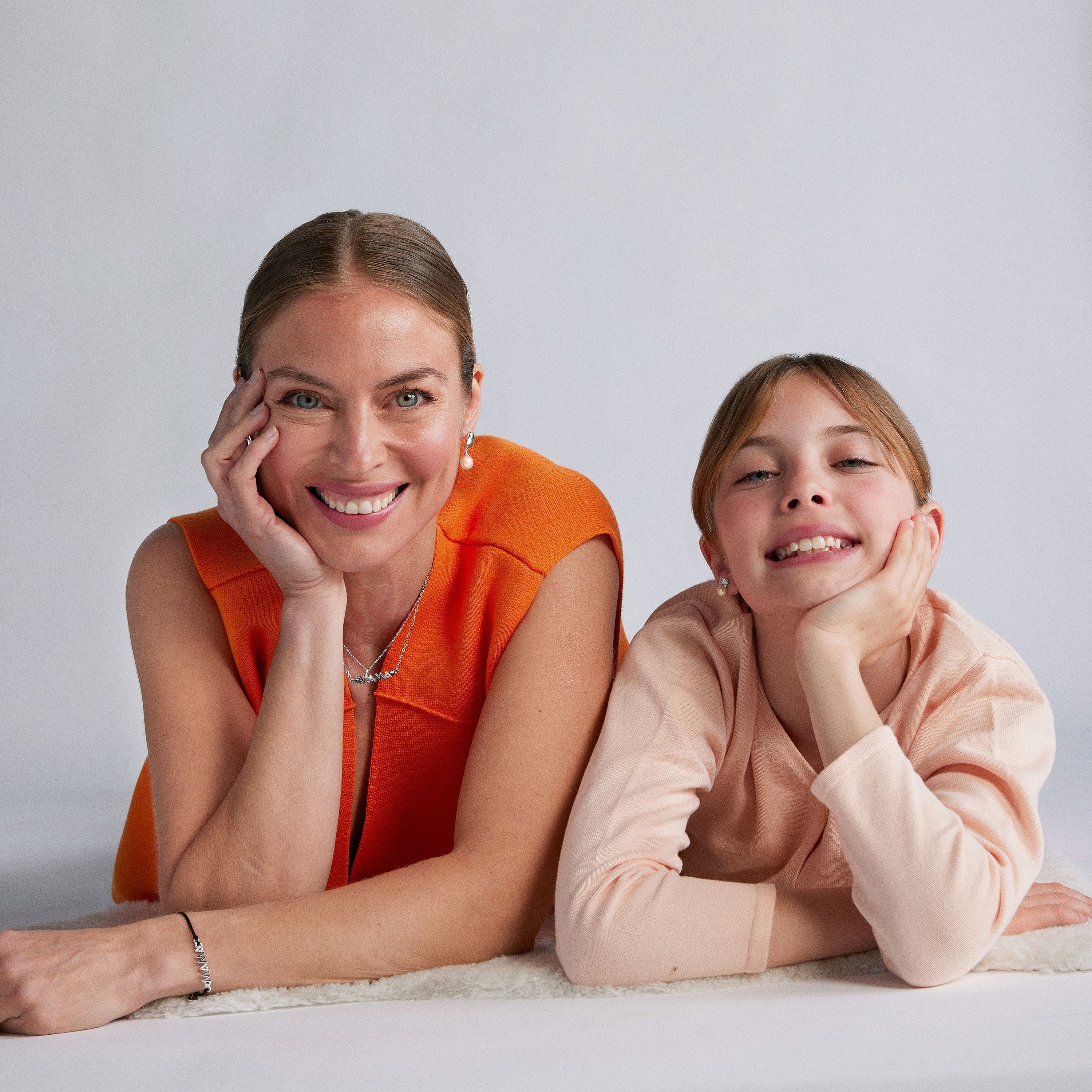 Collar de Plata de Ley 925 con Circonita Brillante acabado en rodio - Alphabet
