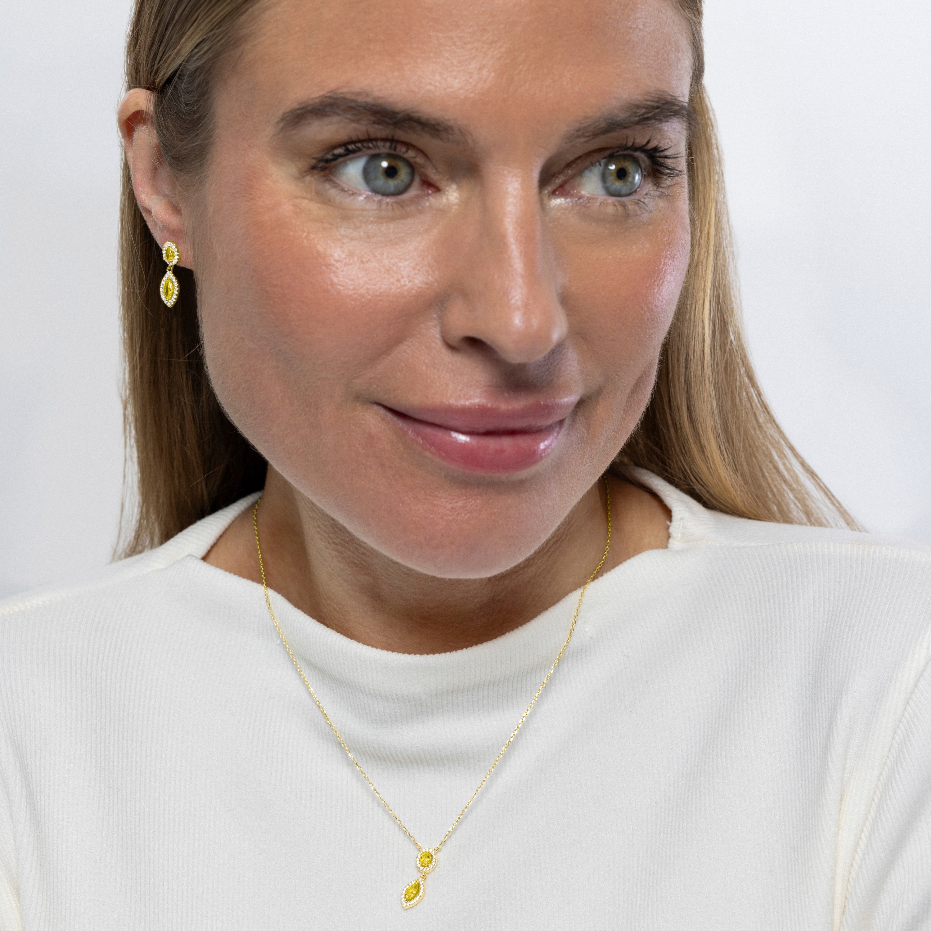 Collar de Plata de Ley 925 y Padparadscha acabado en oro amarillo de 18k - Ontary