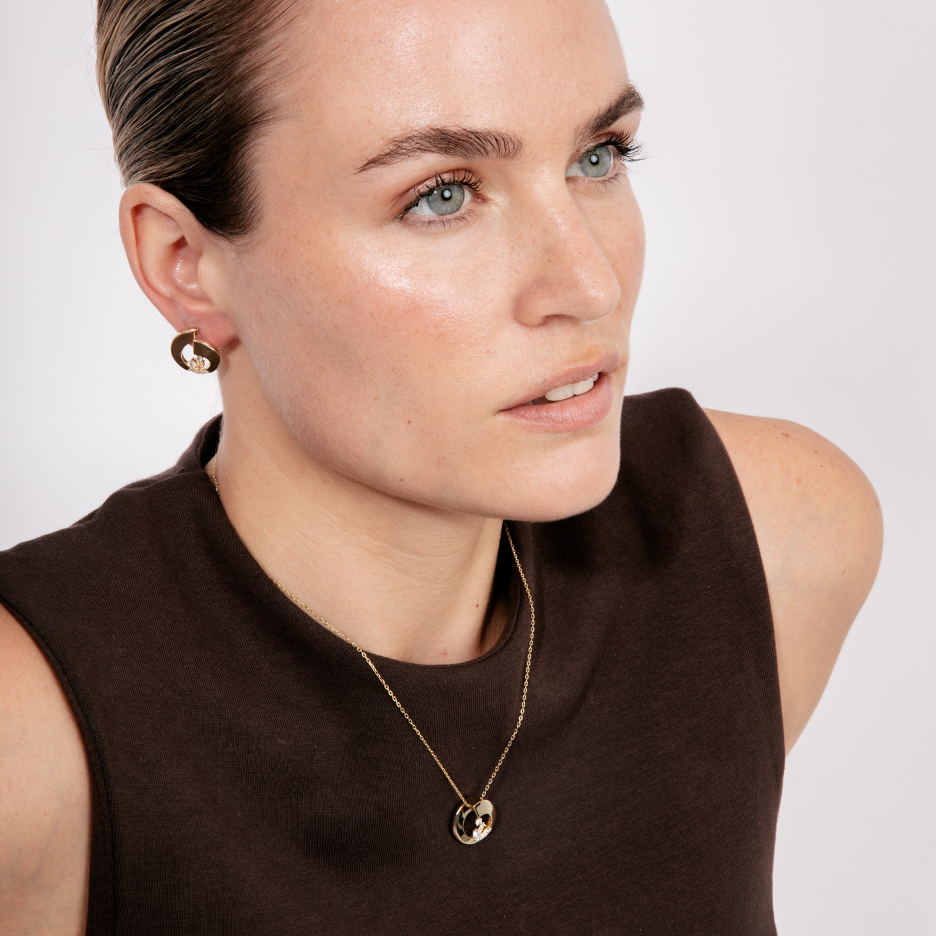 Collar de Plata de Ley 925 y Circonita Brillante acabado en oro amarillo 18k - Mortad