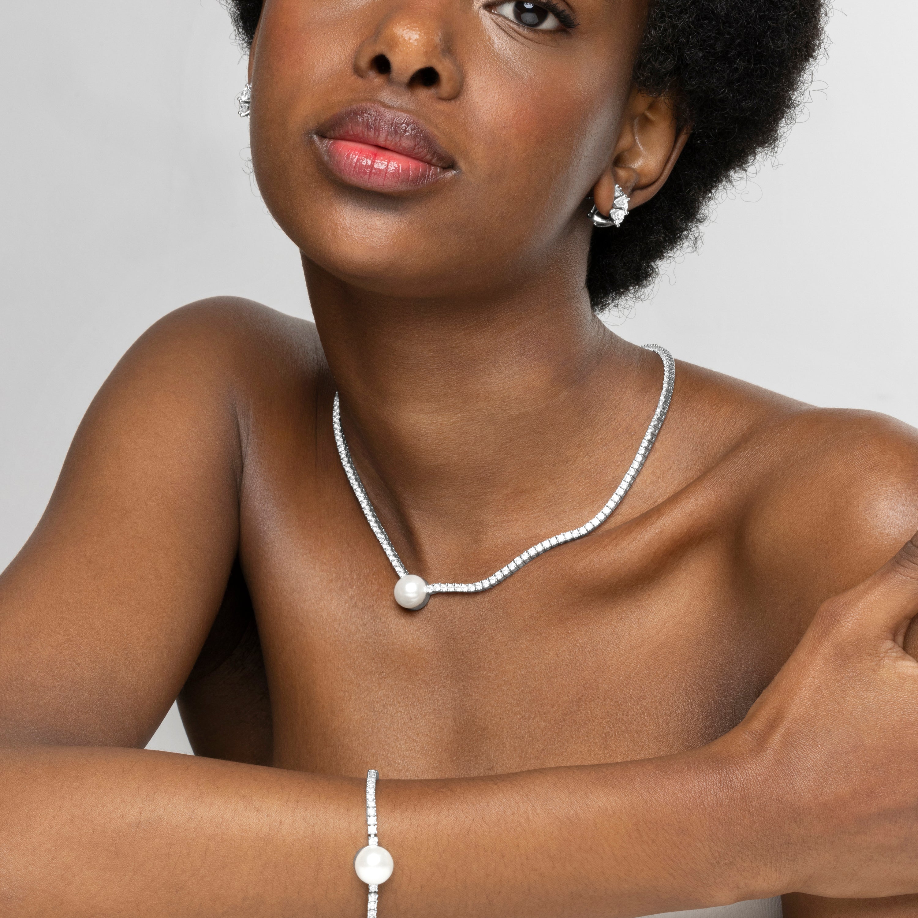 Collar de Plata de Ley 925 y Perla Blanca acabado en rodio - Gakai