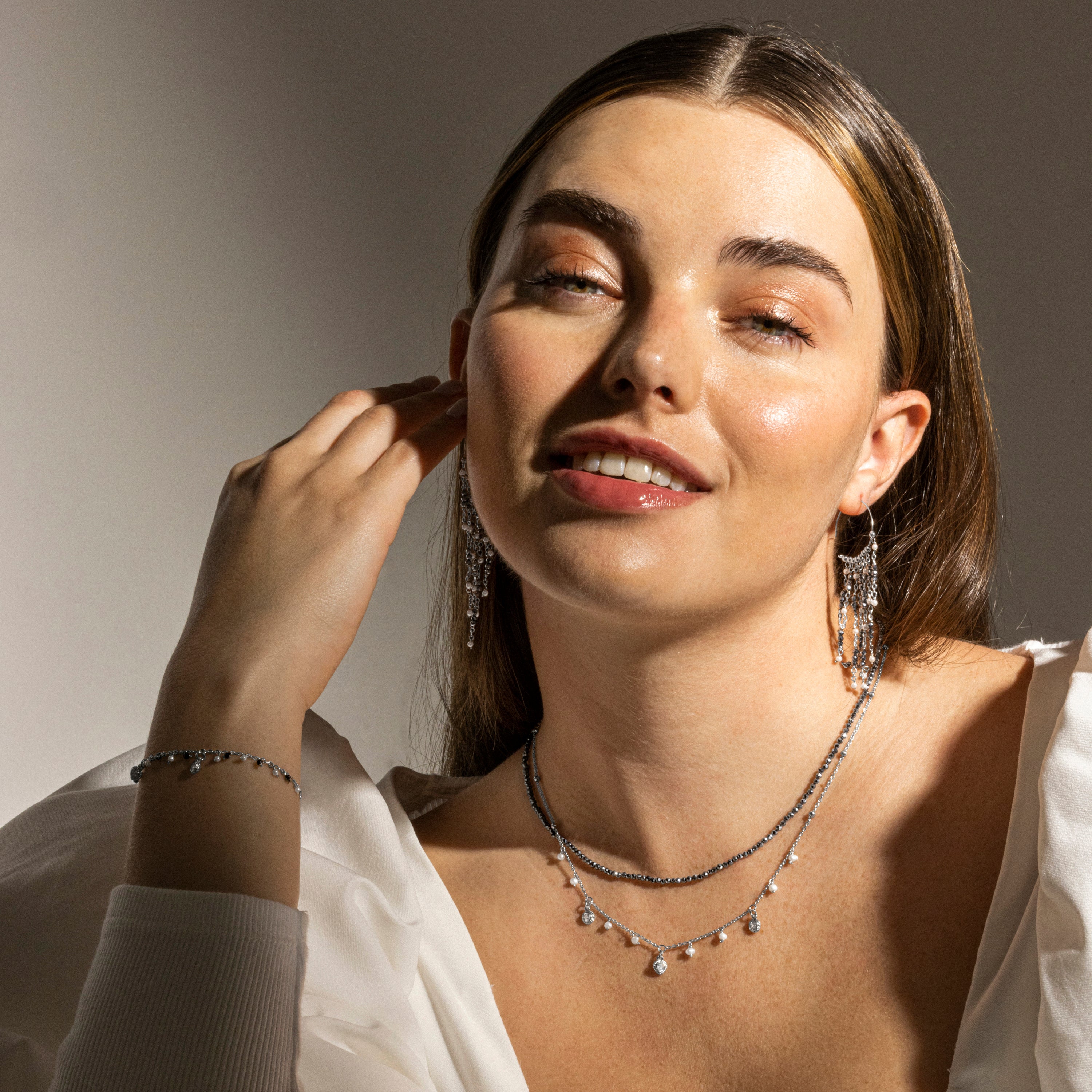 Collar de Plata de Ley 925 y Perla Blanca acabado en rodio - Nexa