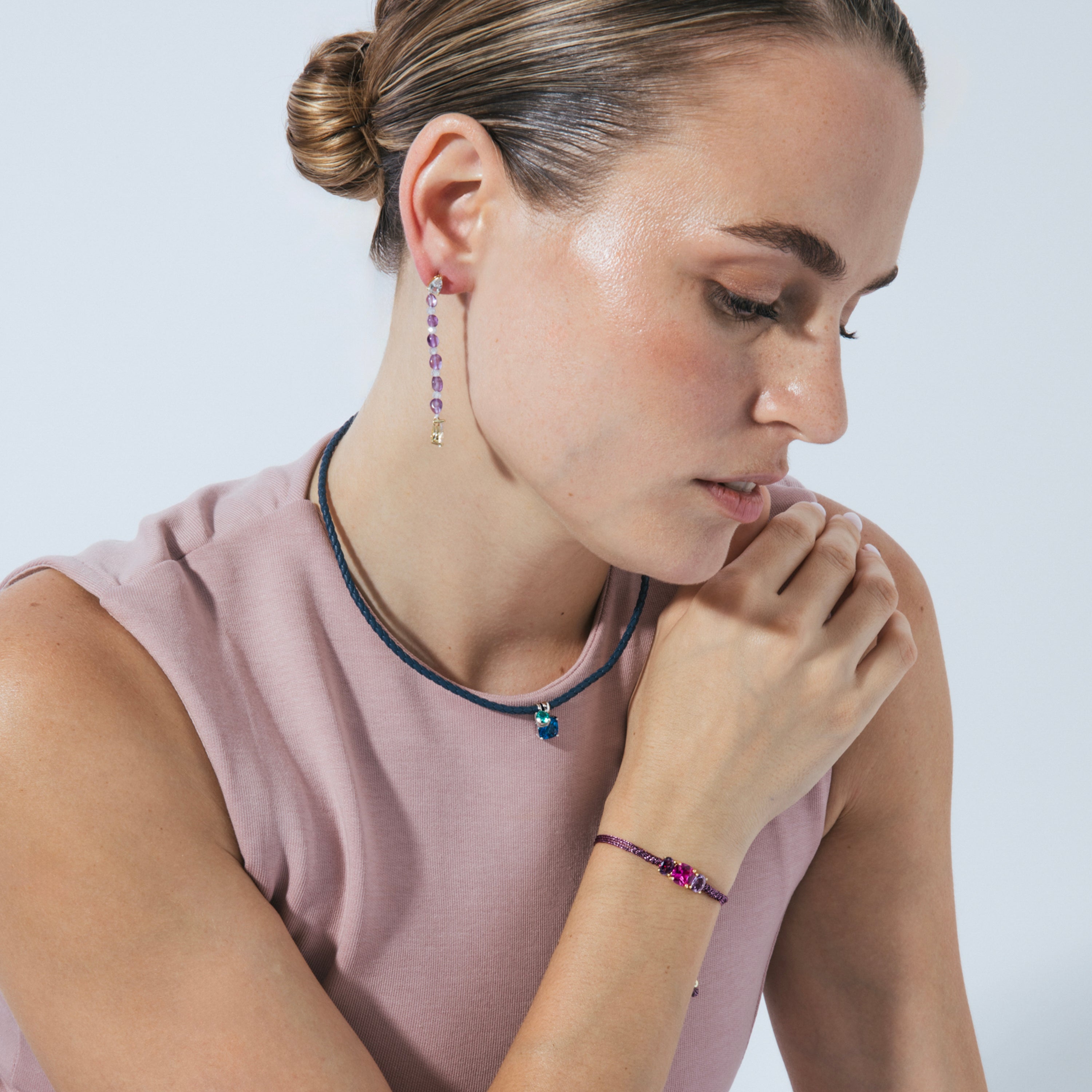 Collar de Plata de Ley 925 y Cuarzo Hidrotermal Lapislazuli acabado en rodio - Liyah