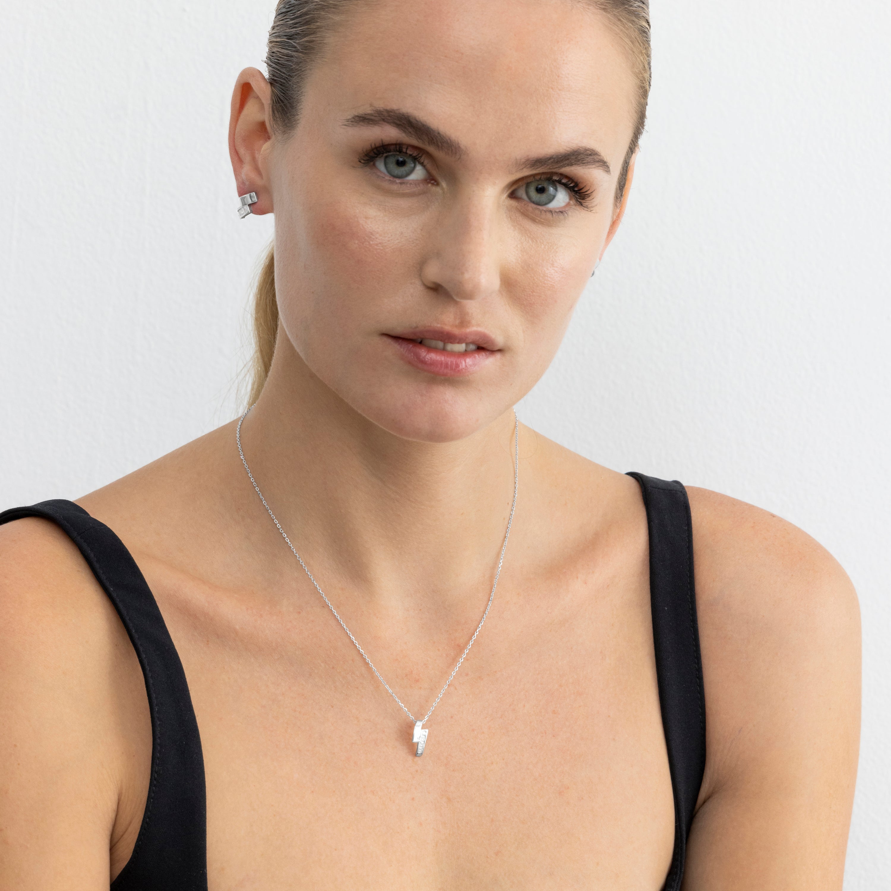 Collar de Plata de Ley 925 con Circonita Brillante acabado en rodio - Vuta