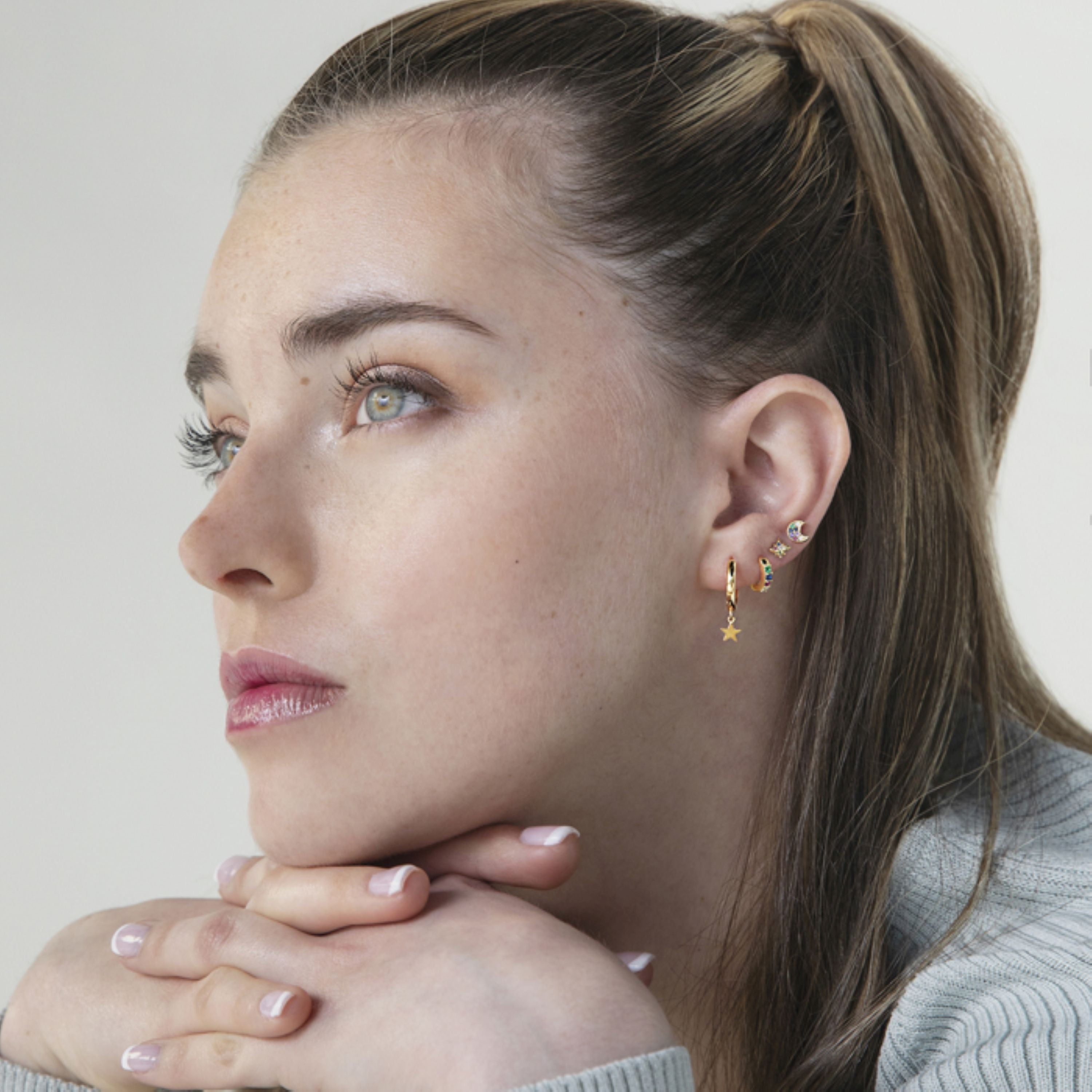 Piercing de Plata de Ley 925 con Circonita Multicolor acabado en oro amarillo de 18K - Nali