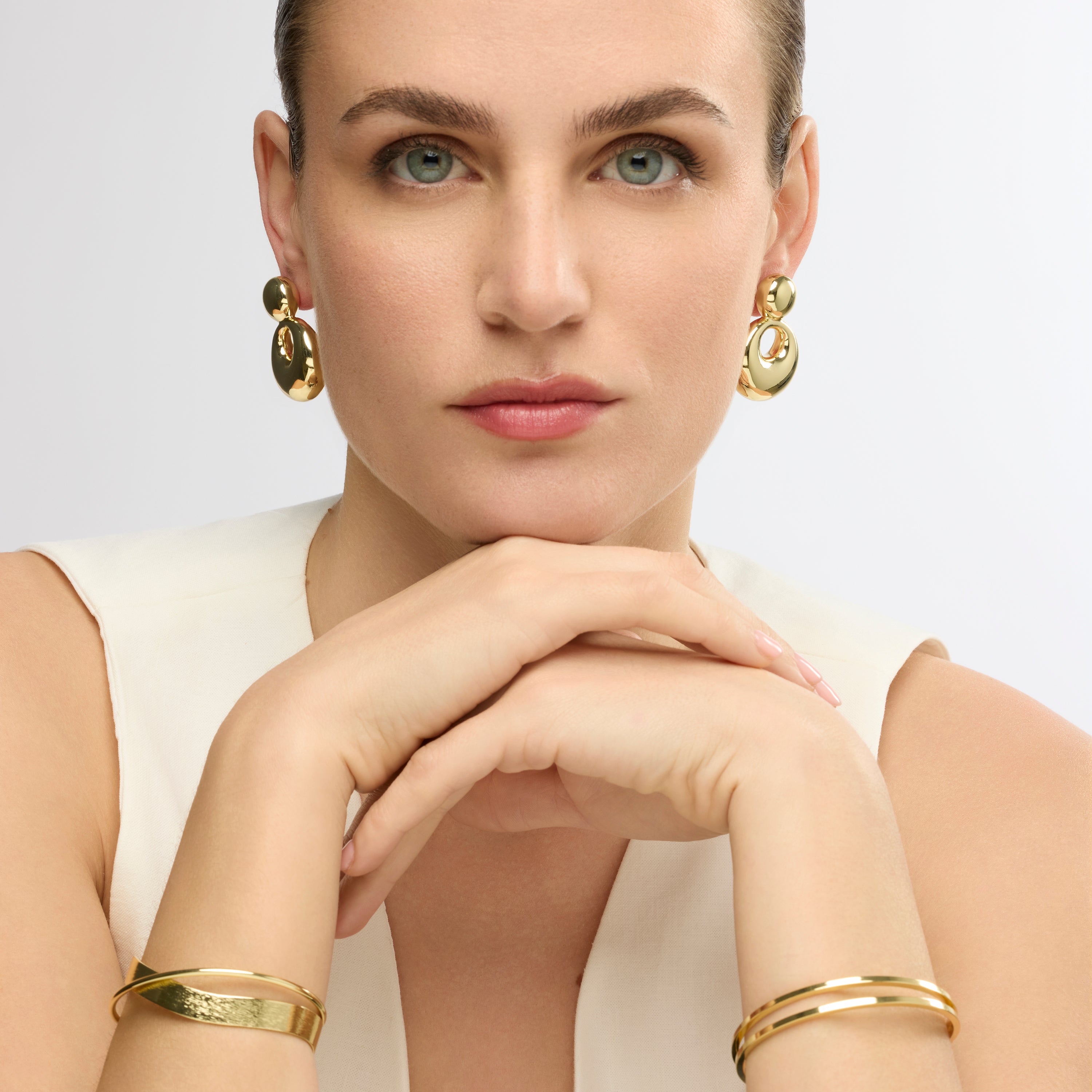 Brazalete acabado oro amarillo 18k - Mega