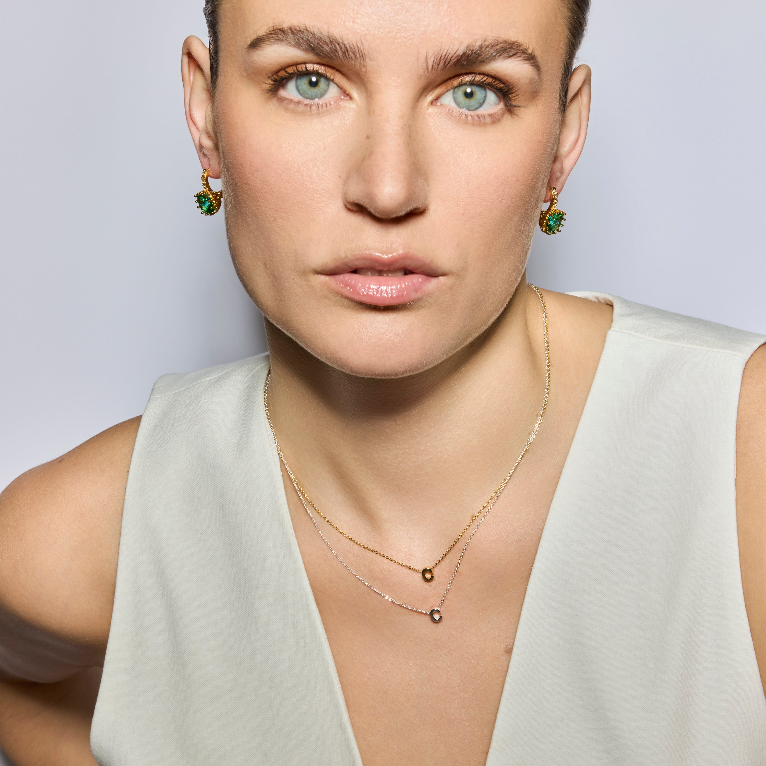 Pendientes con Cuarzo Hidrotermal Verde Paraiba acabado oro amarillo 18k - Rilhi