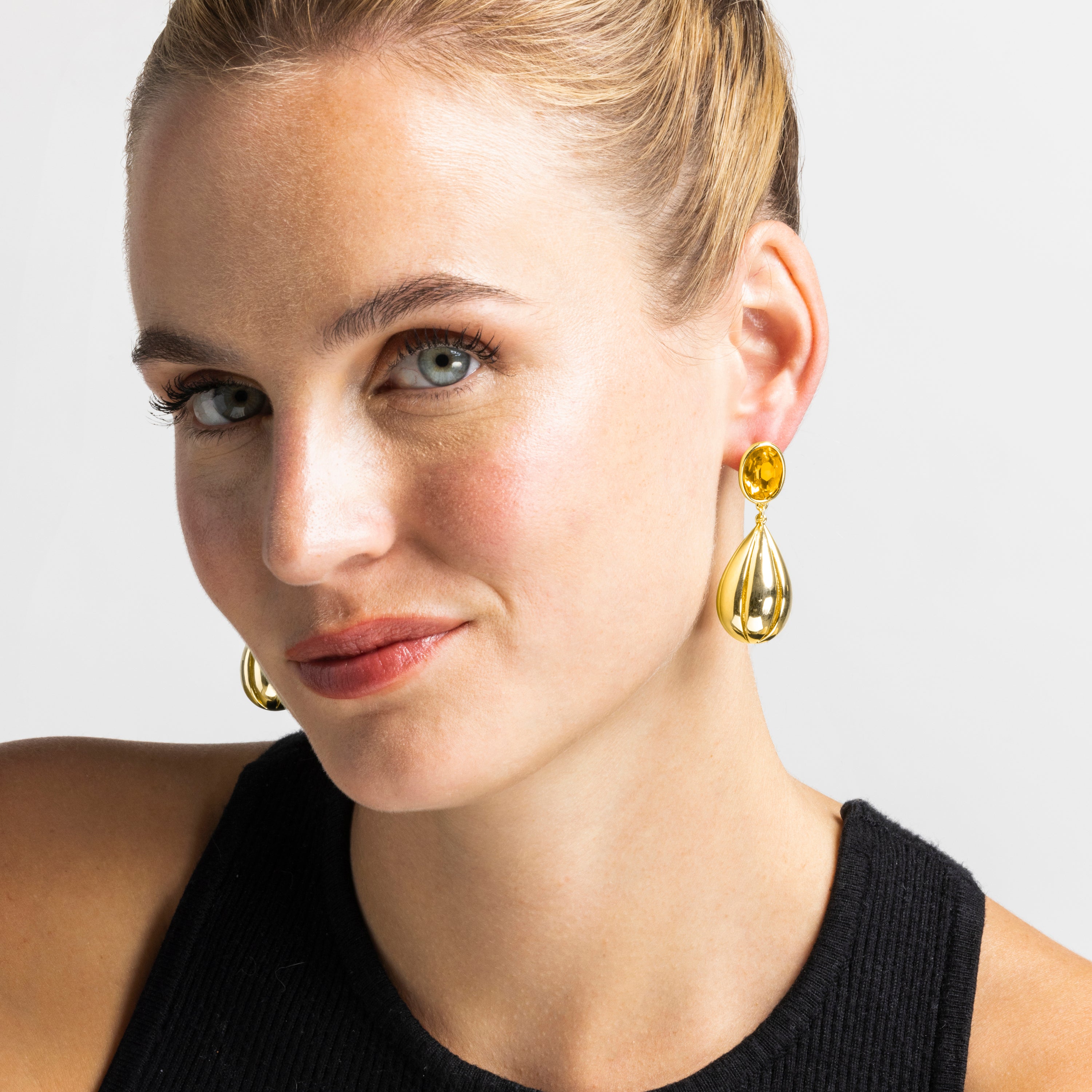 Pendientes con Cuarzo Hidrotermal Naranja acabado oro 18k - Goneth